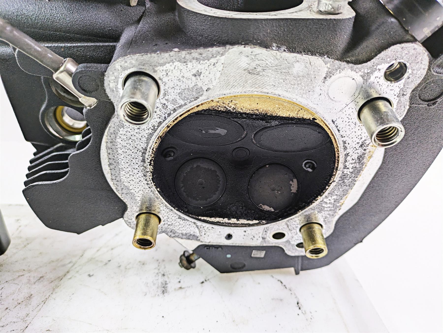 2019 Harley Softail FXDR 114 Front Rear M8 Cylinder Head & Rocker Box Set 16500388 - Image 5