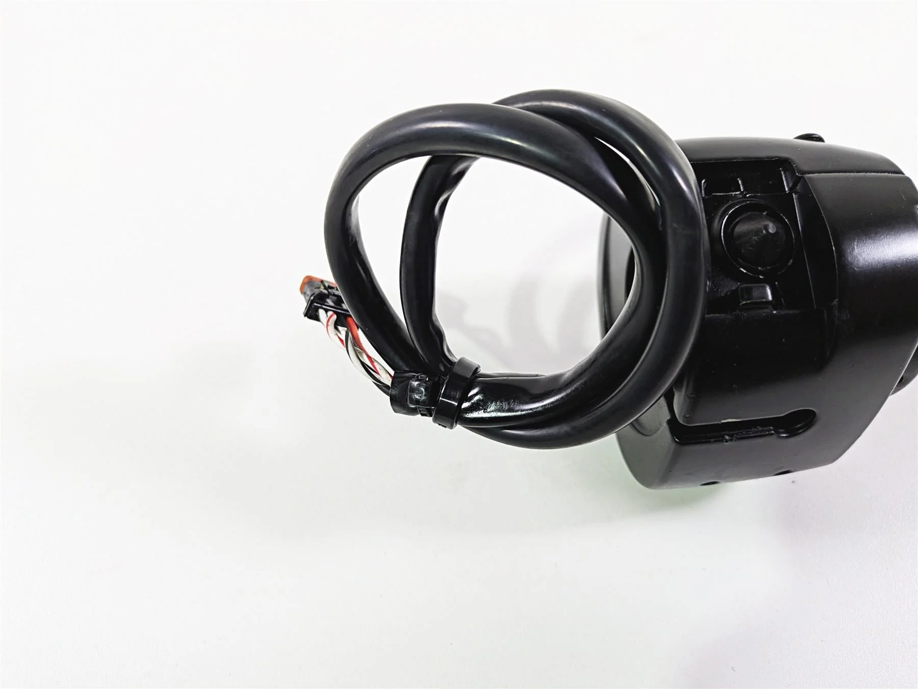 2019 Harley Softail FXDR 114 Left Hand Light Control Switch 71500292 - Image 9
