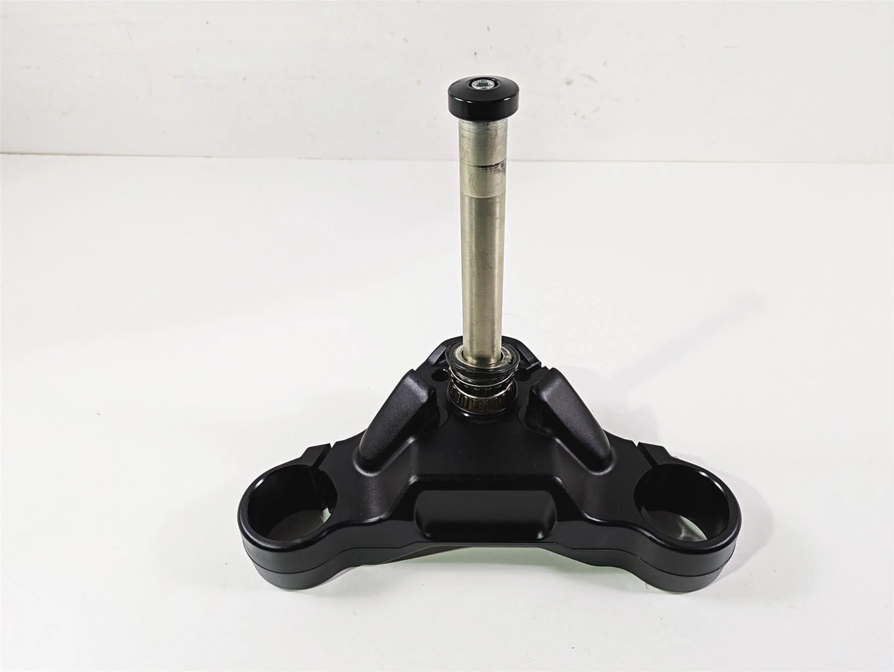 2019 Harley Softail FXDR 114 Lower Triple Tree Steering Clamp 45900221