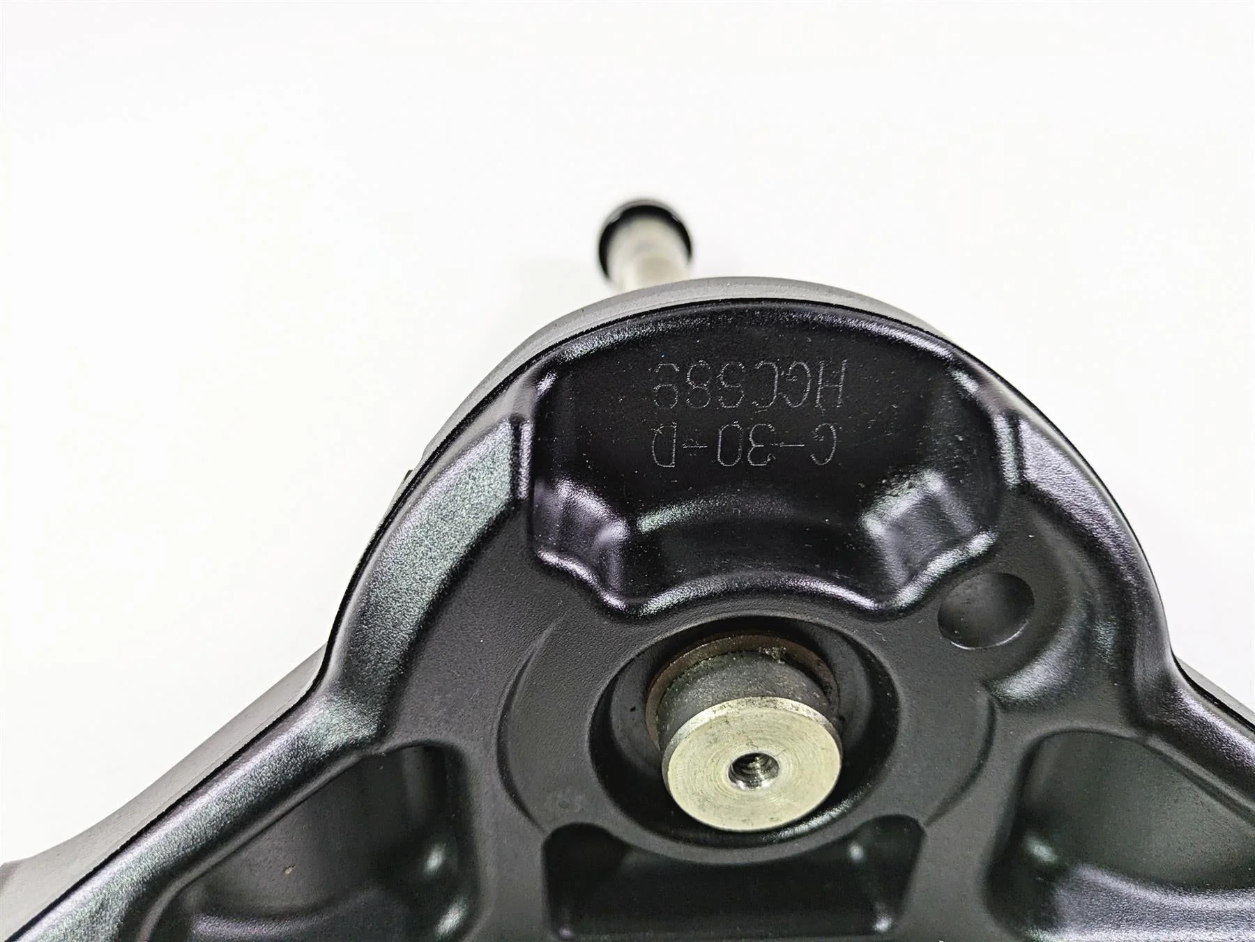 2019 Harley Softail FXDR 114 Lower Triple Tree Steering Clamp 45900221 - Image 8