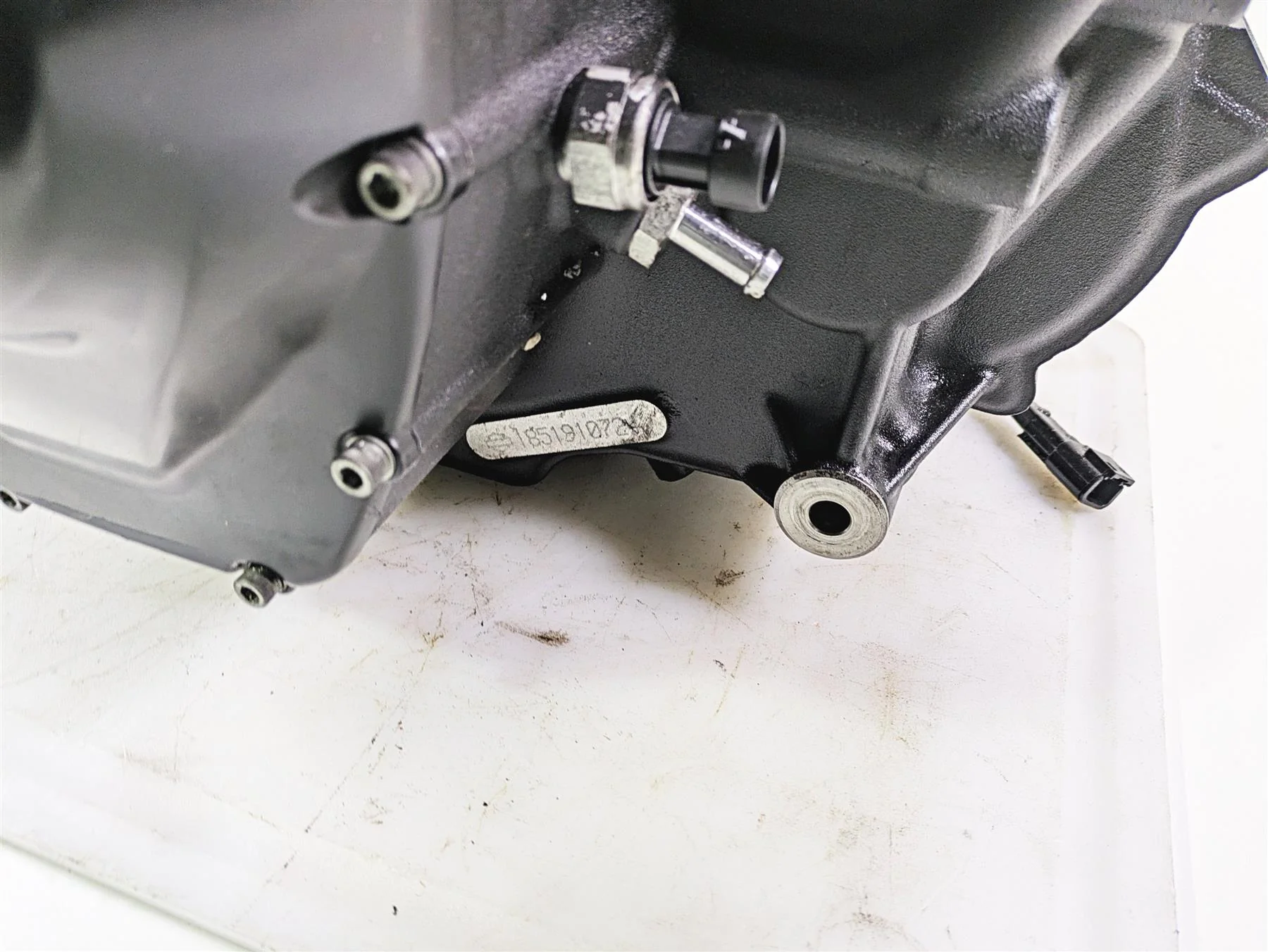 2019 Harley Softail FXDR 114 Milwaukee 8 Crank Case Shaft Cases Set 16200459 - Image 11