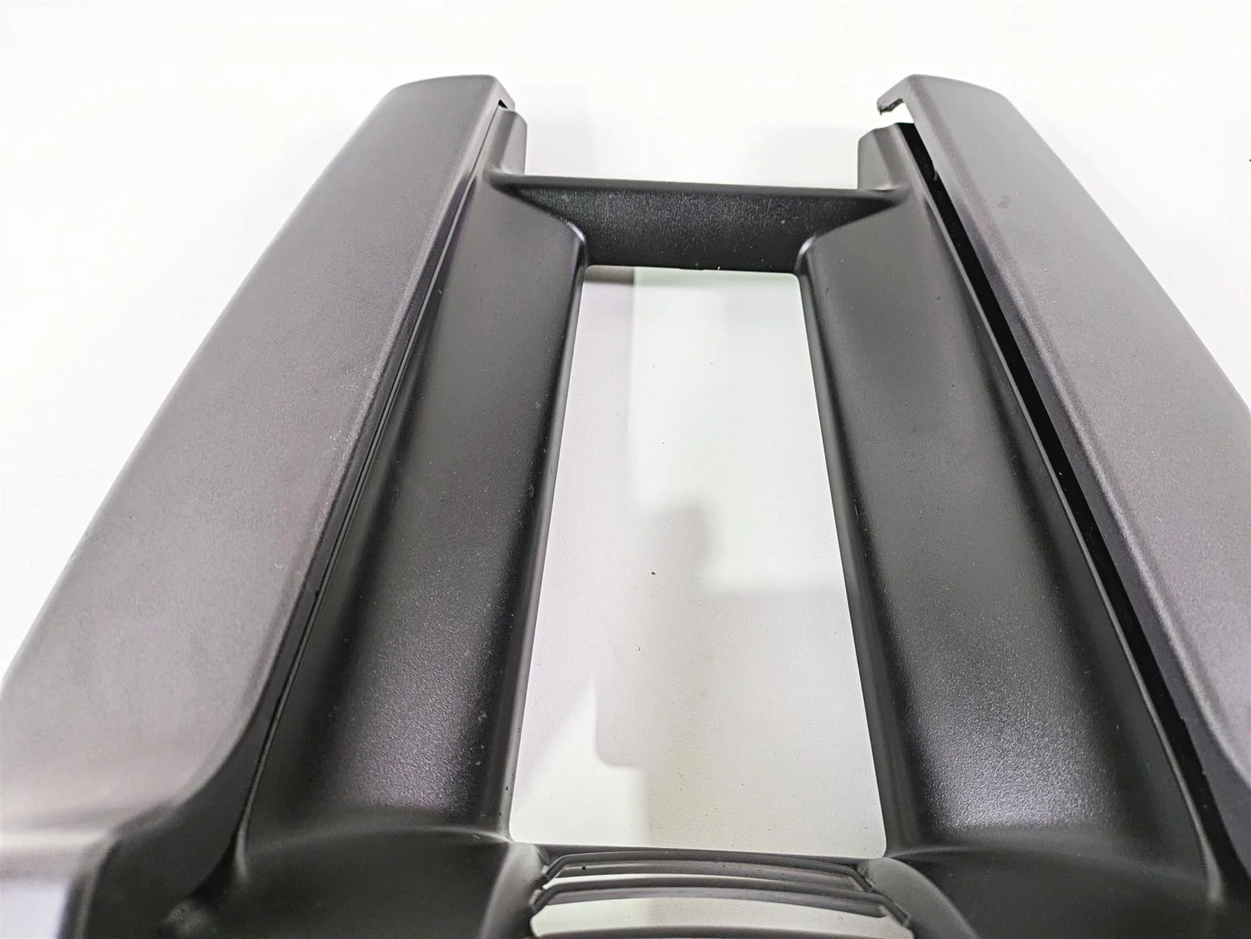 2019 Harley Softail FXDR 114 Oil Cooler Spoiler Cover Fairing Set 57200169 - Image 6