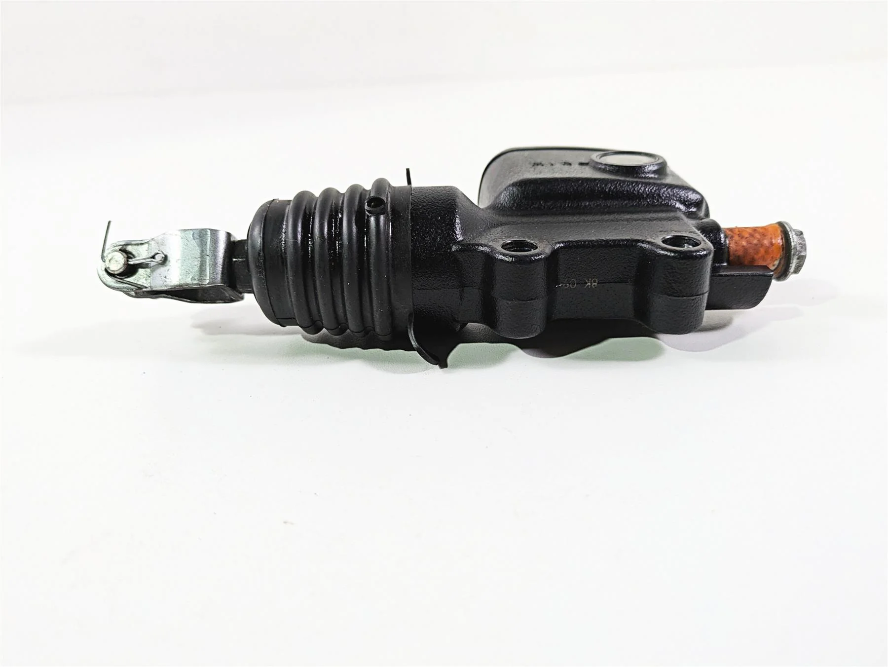 2019 Harley Softail FXDR 114 Rear Brake Master Cylinder 5/8" 41700460 - Image 12