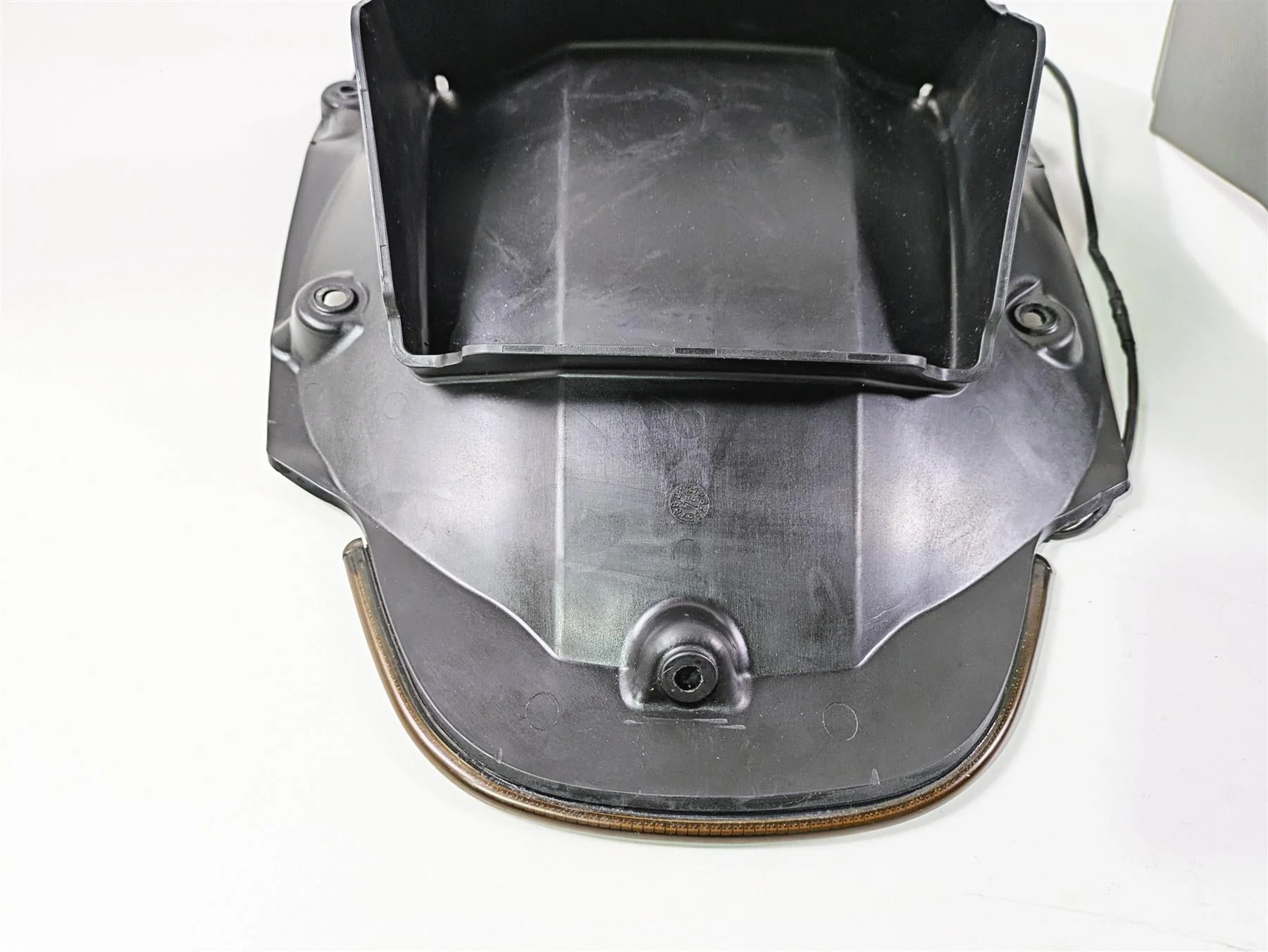 2019 Harley Softail FXDR 114 Rear Subframe Cover Fender Taillight Set 59500730 - Image 6