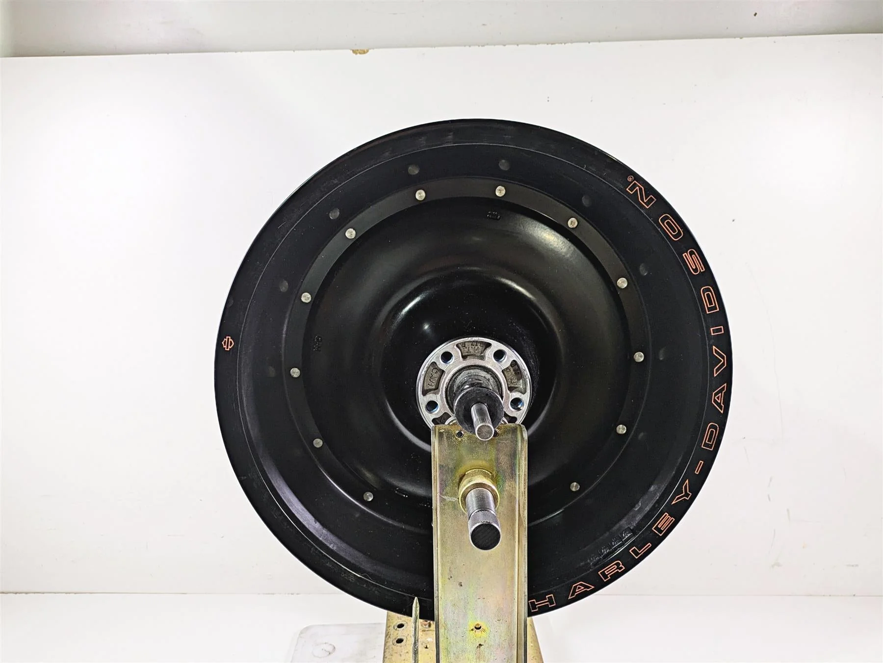 2019 Harley Softail FXDR 114 Straight Rear Wheel Rim 18x8 40900486 - Image 4