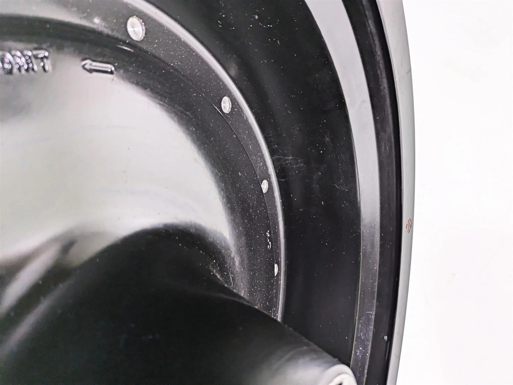 2019 Harley Softail FXDR 114 Straight Rear Wheel Rim 18x8 40900486 - Image 9