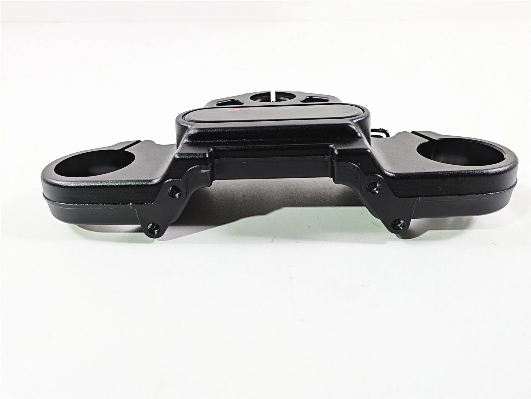 2019 Harley Softail FXDR 114 Upper Triple Tree Steering Clamp 45900219 - Image 10