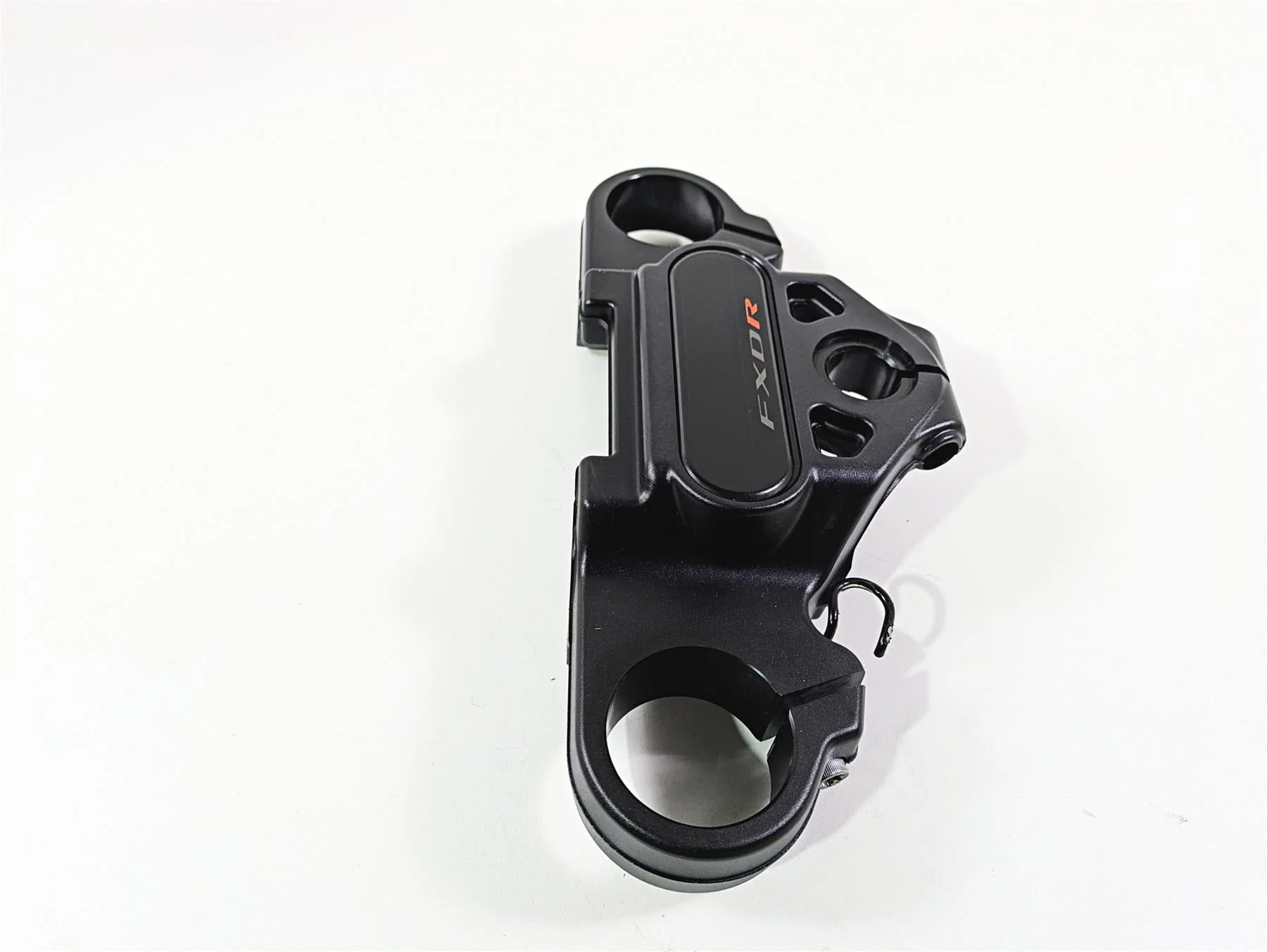 2019 Harley Softail FXDR 114 Upper Triple Tree Steering Clamp 45900219 - Image 2