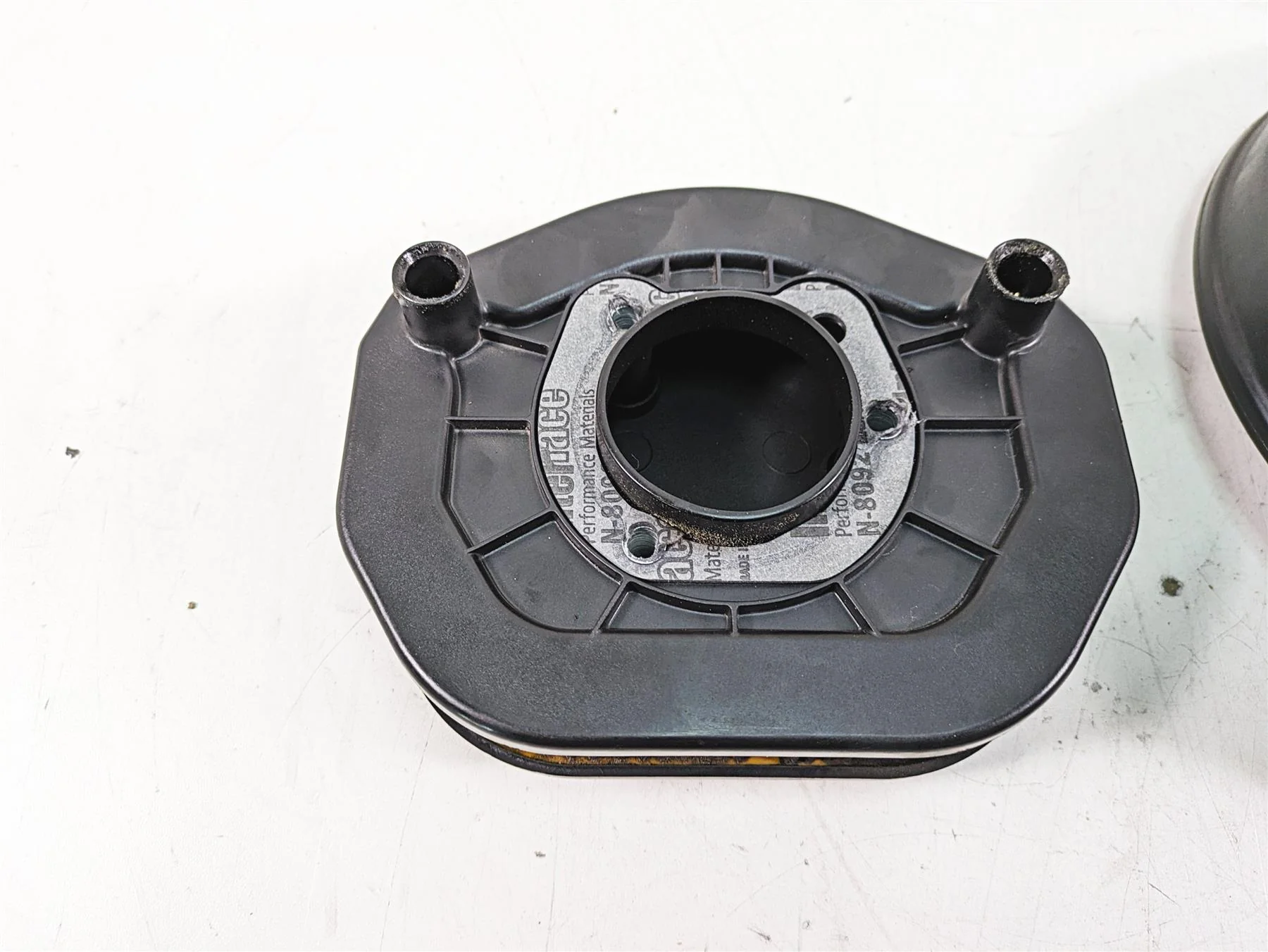 2019 Harley XL883N Sportster Iron Air Cleaner Breather Filter 29000015A 61300541 - Image 4