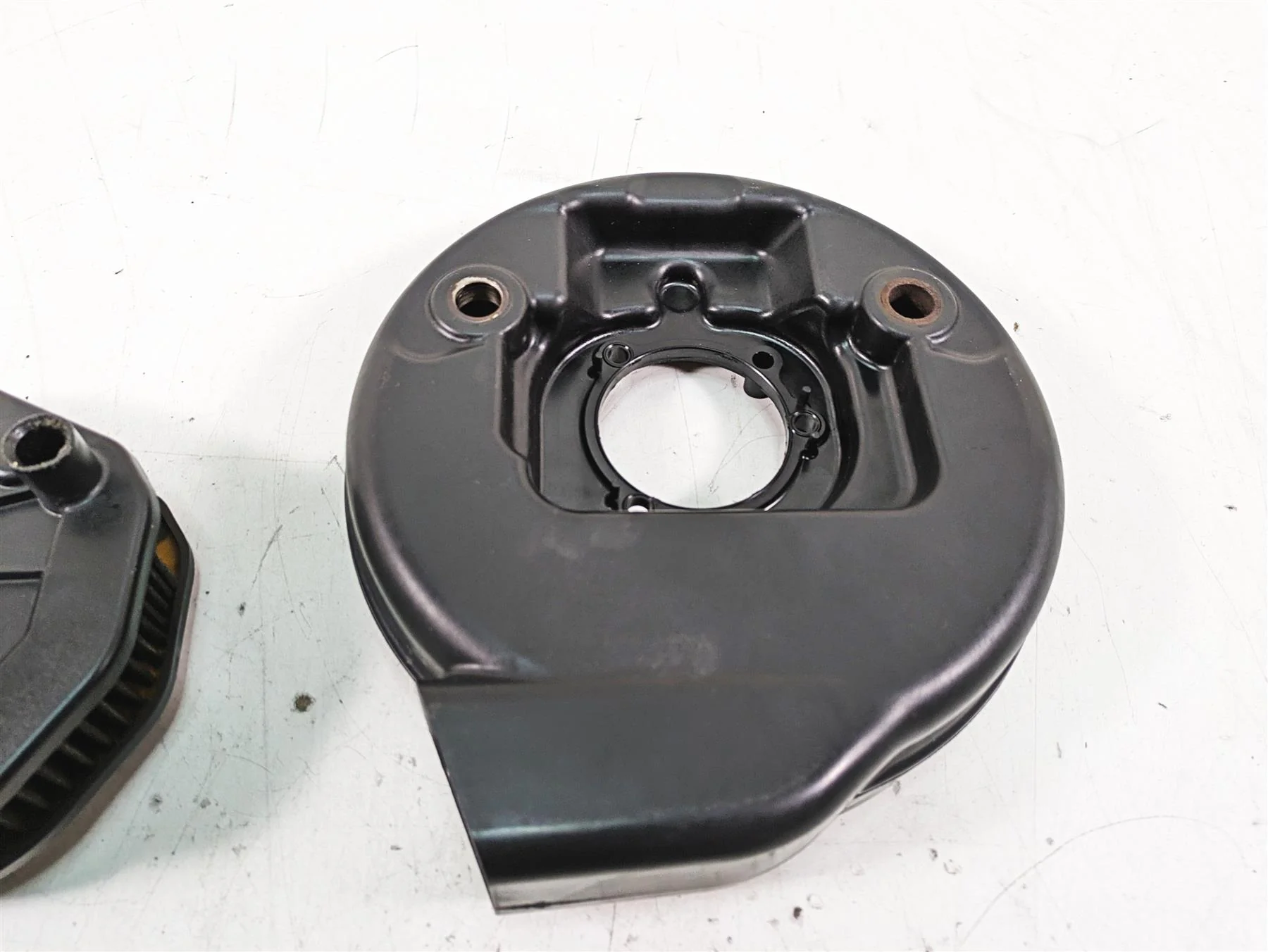 2019 Harley XL883N Sportster Iron Air Cleaner Breather Filter 29000015A 61300541 - Image 5