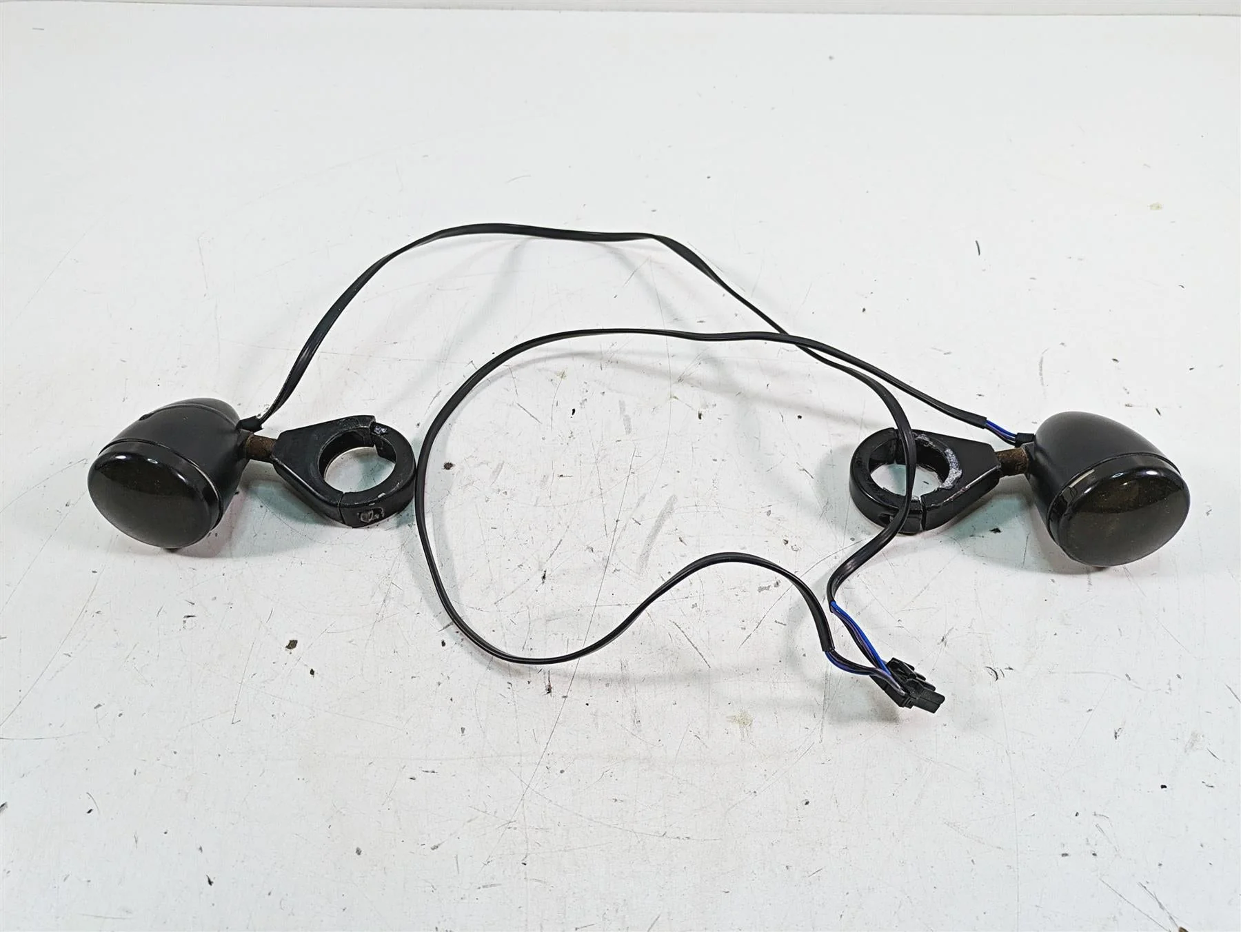 2019 Harley XL883N Sportster Iron Front Blinker Turn Signal Set 68730-07