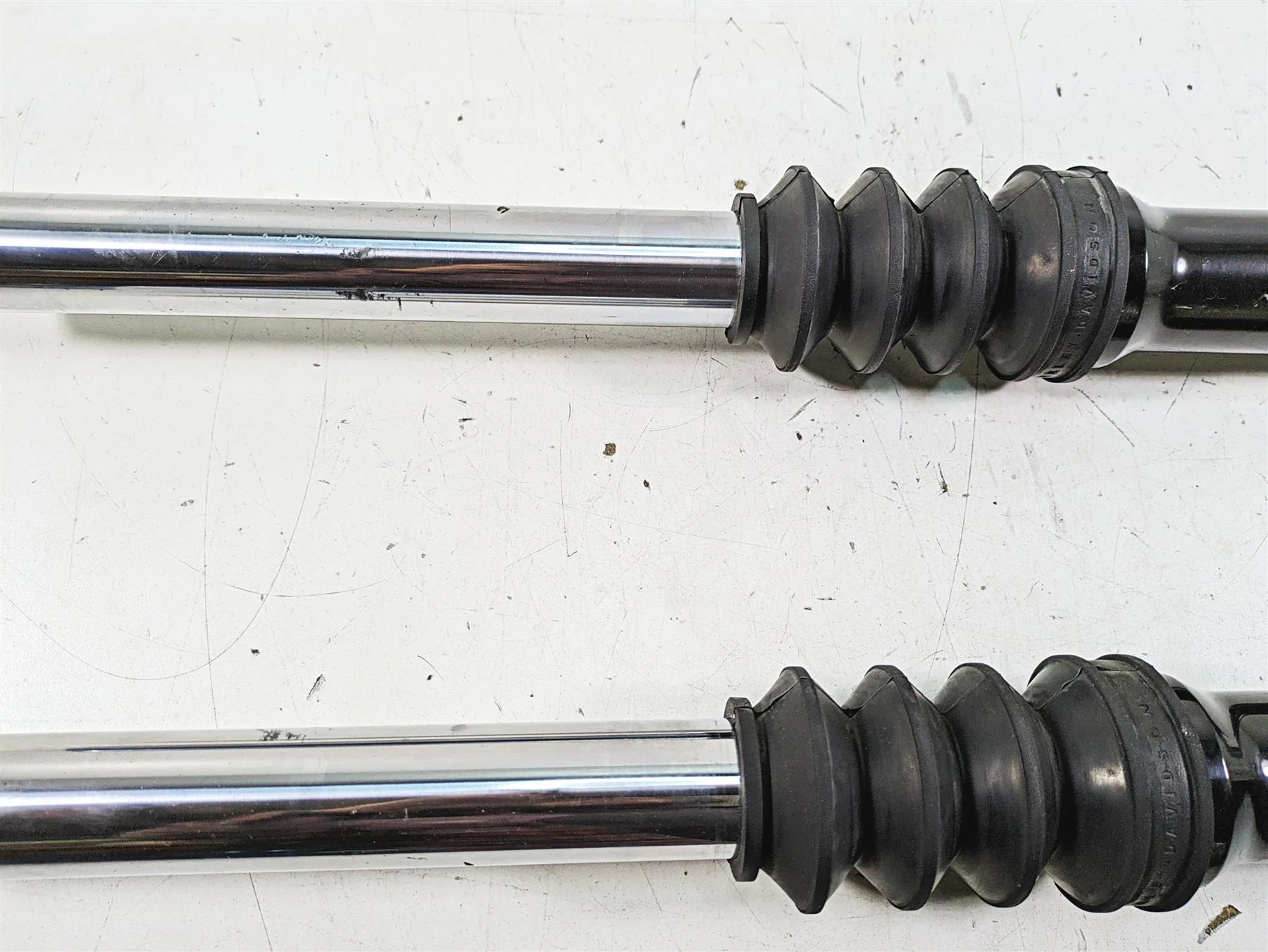 2019 Harley XL883N Sportster Iron Front Fork Legs 39mm -Read 45400087 45400086 - Image 6