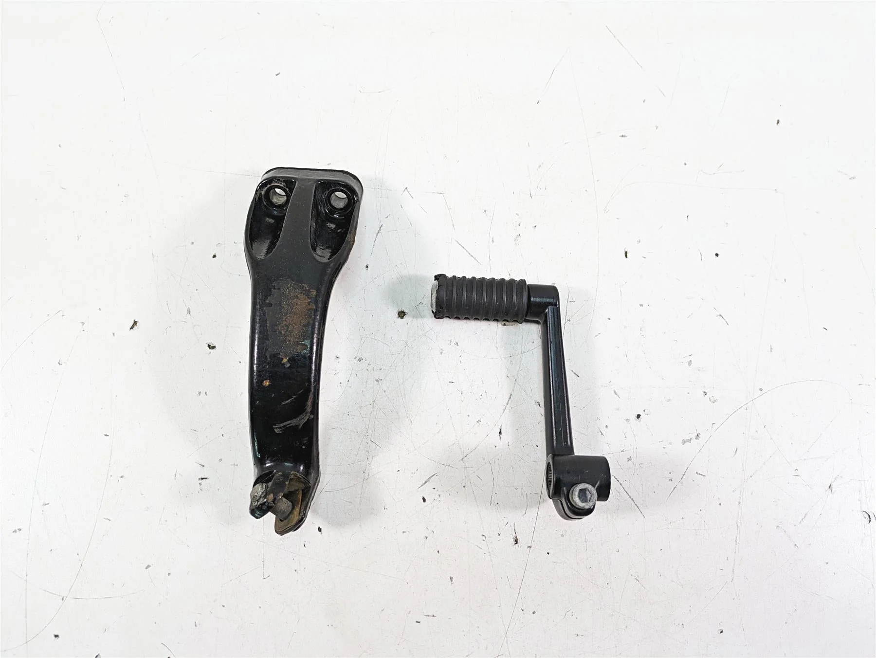 2019 Harley XL883N Sportster Iron Front Left Mid Footpeg Mount Shifter 34721-07 - Image 5
