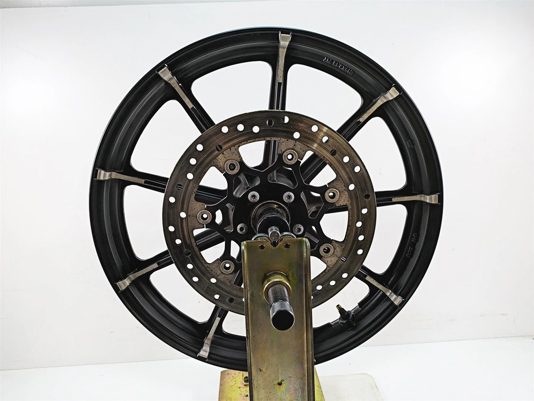 2019 Harley XL883N Sportster Iron Front Wheel Rim 9 Spoke 19x2.15 43300394
