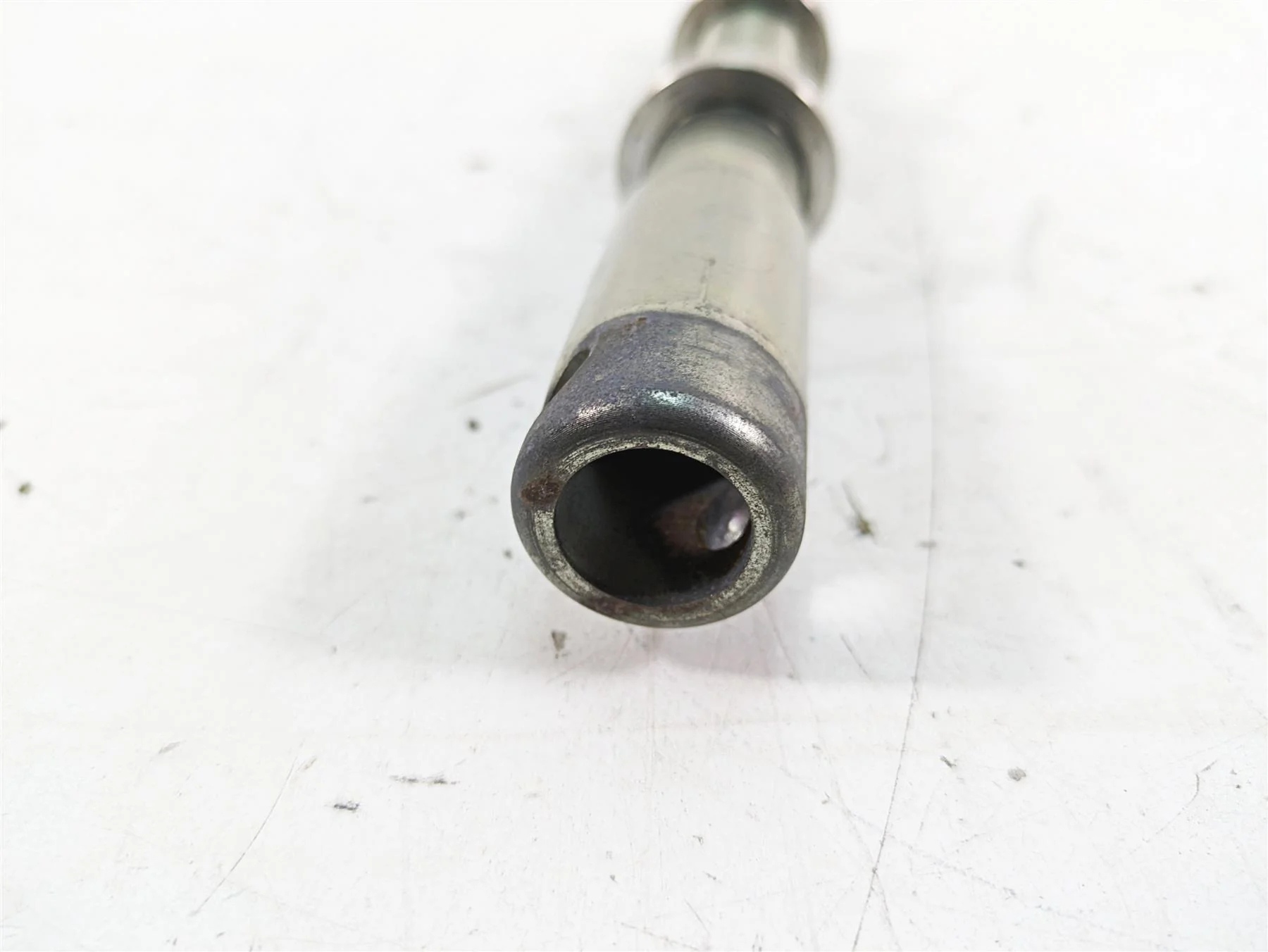 2019 Harley XL883N Sportster Iron Front Wheel Spindle Axle 25mm 43000001 - Image 9