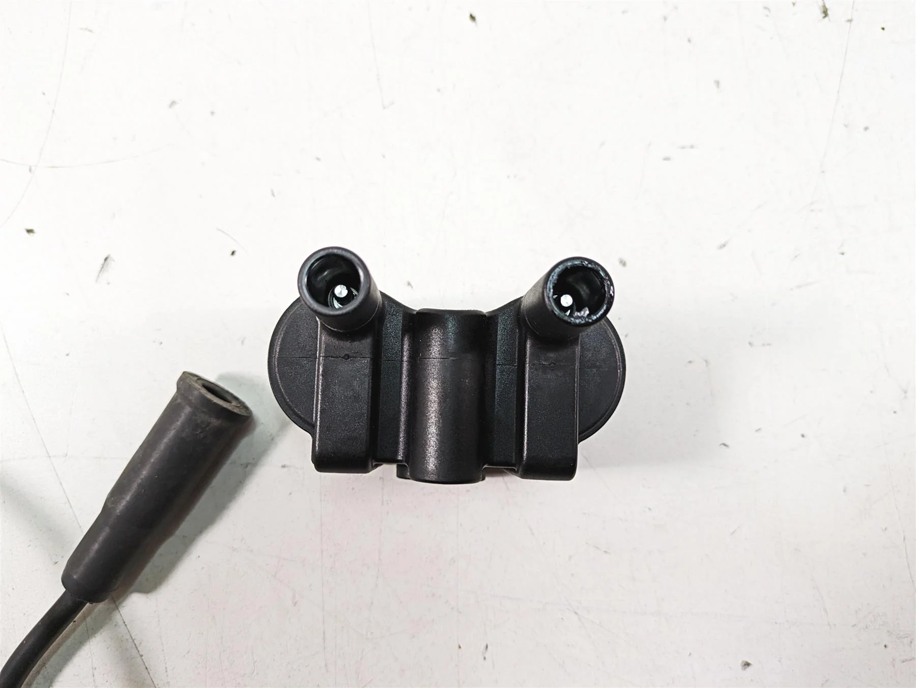2019 Harley XL883N Sportster Iron Ignition Coil Wires & Plugs 31656-07 - Image 7