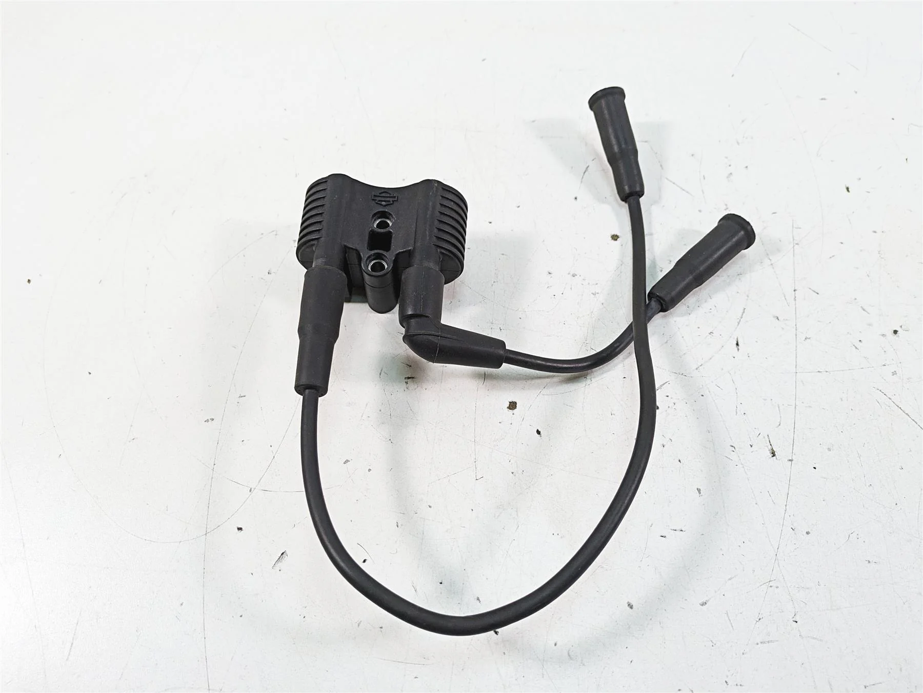 2019 Harley XL883N Sportster Iron Ignition Coil Wires & Plugs 31656-07 - Image 8