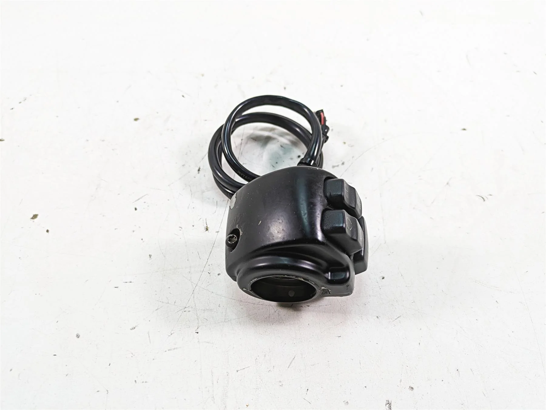 2019 Harley XL883N Sportster Iron Left Hand Control Switch 71500117A - Image 11