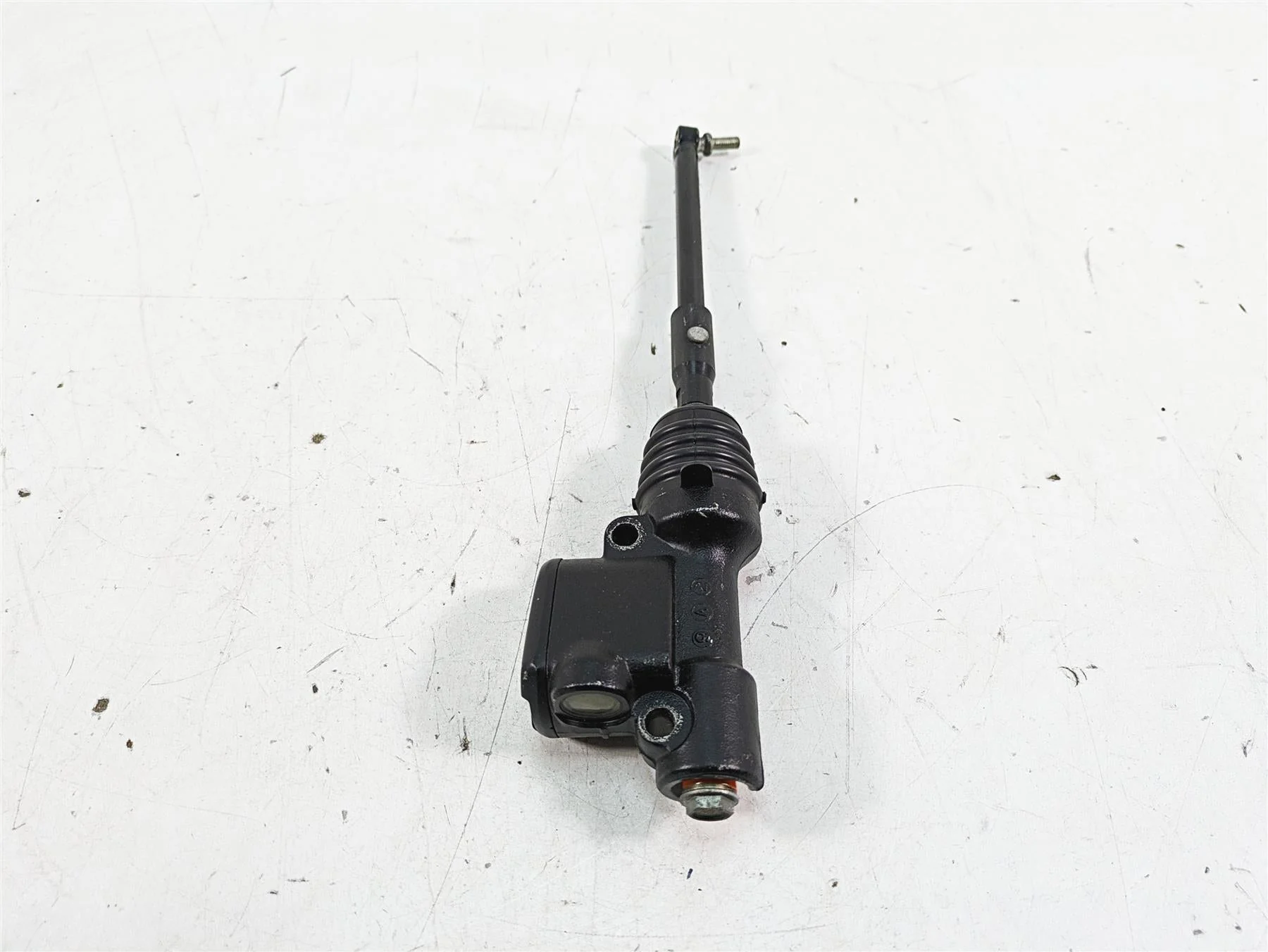2019 Harley XL883N Sportster Iron Rear Brake Master Cylinder 41700025 - Image 3