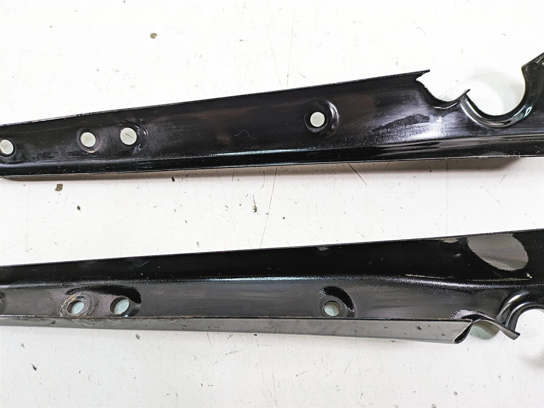 2019 Harley XL883N Sportster Iron Rear Fender Struts Braces 60203-06 60204-06 - Image 5