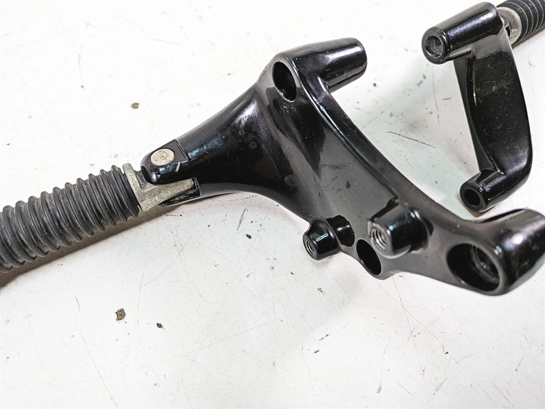 2019 Harley XL883N Sportster Iron Rear Passenger Footpeg Set 49315-04 50500233 - Image 12