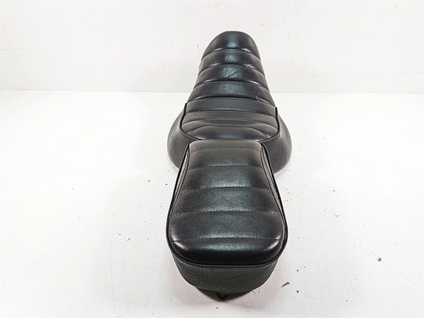 2019 Harley XL883N Sportster Iron Seat Saddle 52000189 - Image 6