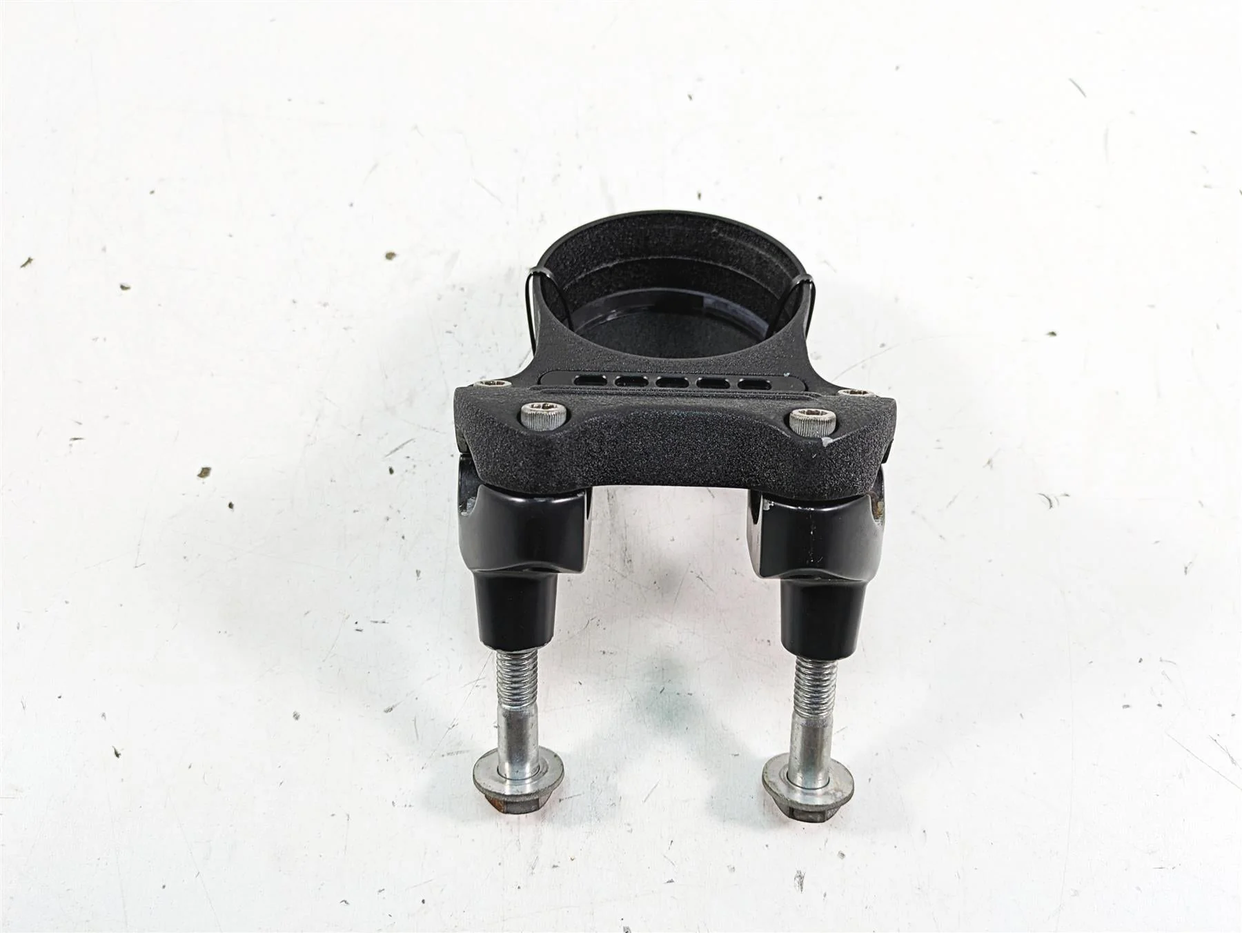2019 Harley XL883N Sportster Iron Speedometer Housing & Riser 55847-05A - Image 7