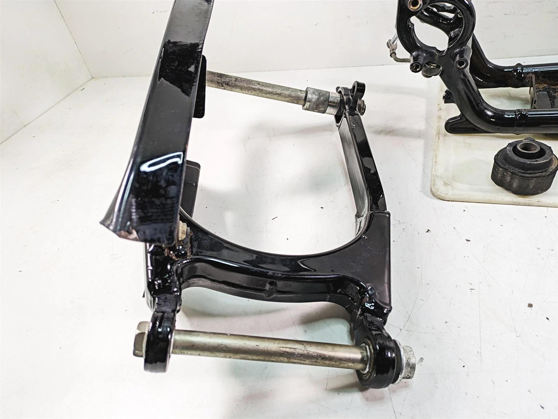 2019 Harley XL883N Sportster Iron Straight Main Frame Chassis Swingarm With Clean Texas Title  47000031 - Image 10