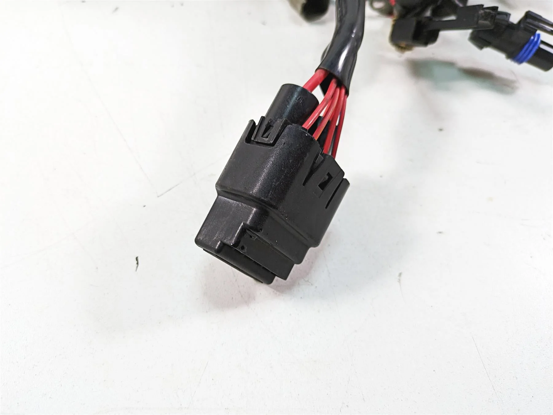 2019 Harley XL883N Sportster Iron Wiring Harness Loom Non ABS & Key 69200072B - Image 4