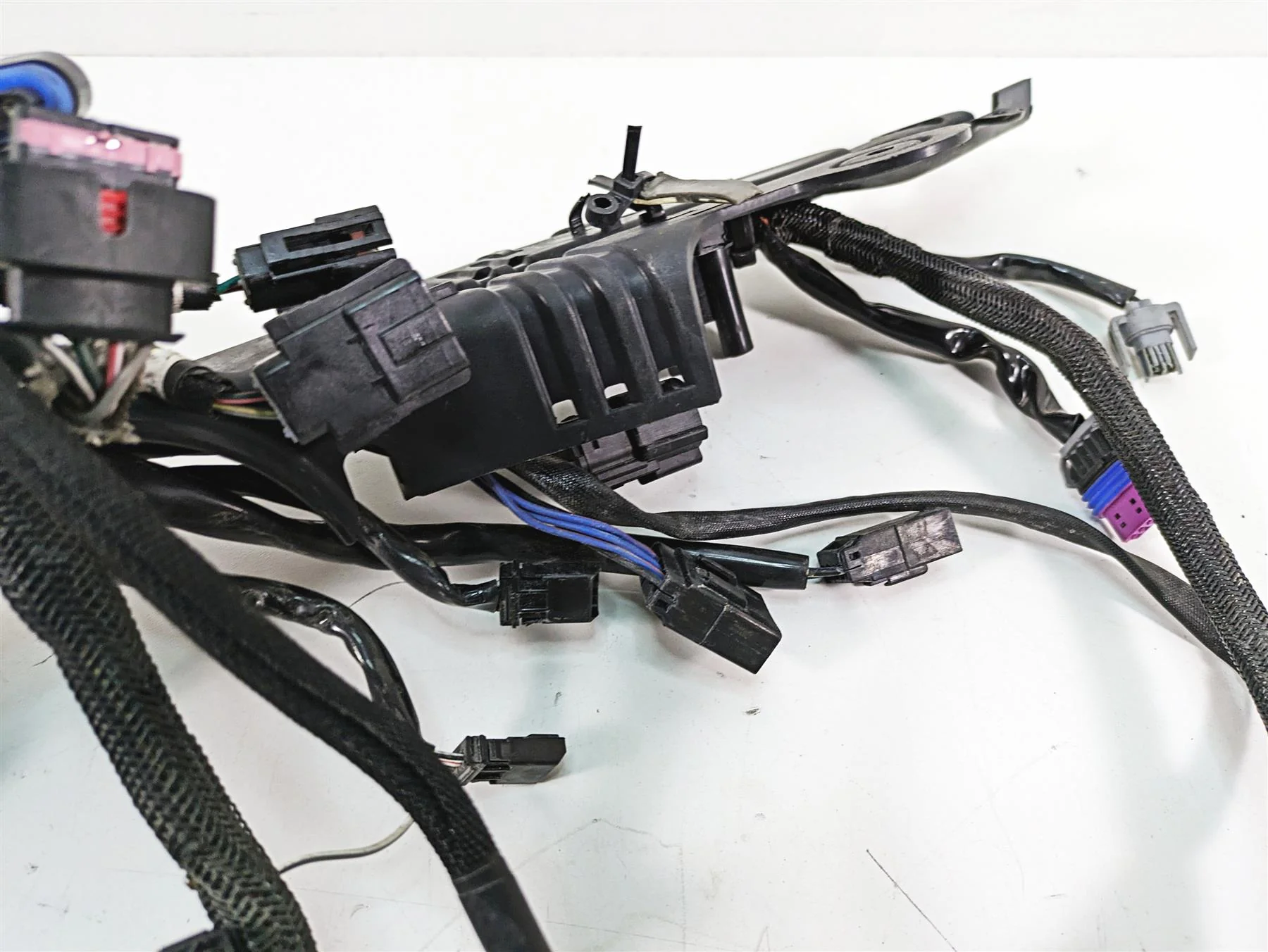 2019 Harley XL883N Sportster Iron Wiring Harness Loom Non ABS & Key 69200072B - Image 6