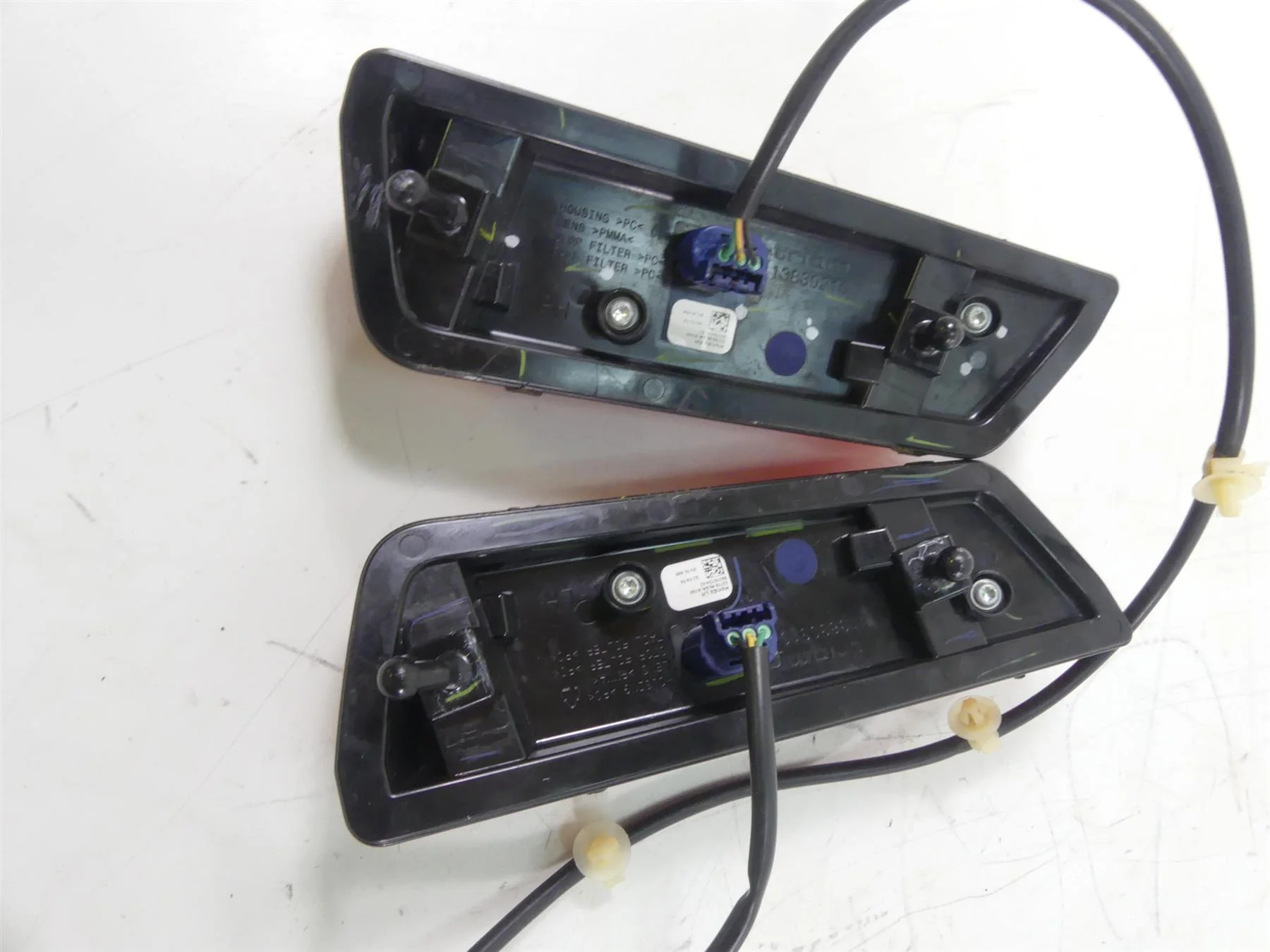2019 Honda Talon SXS1000 S2R Taillights Tail Light Stop Brake Set 33710-HL6-A01 - Image 4
