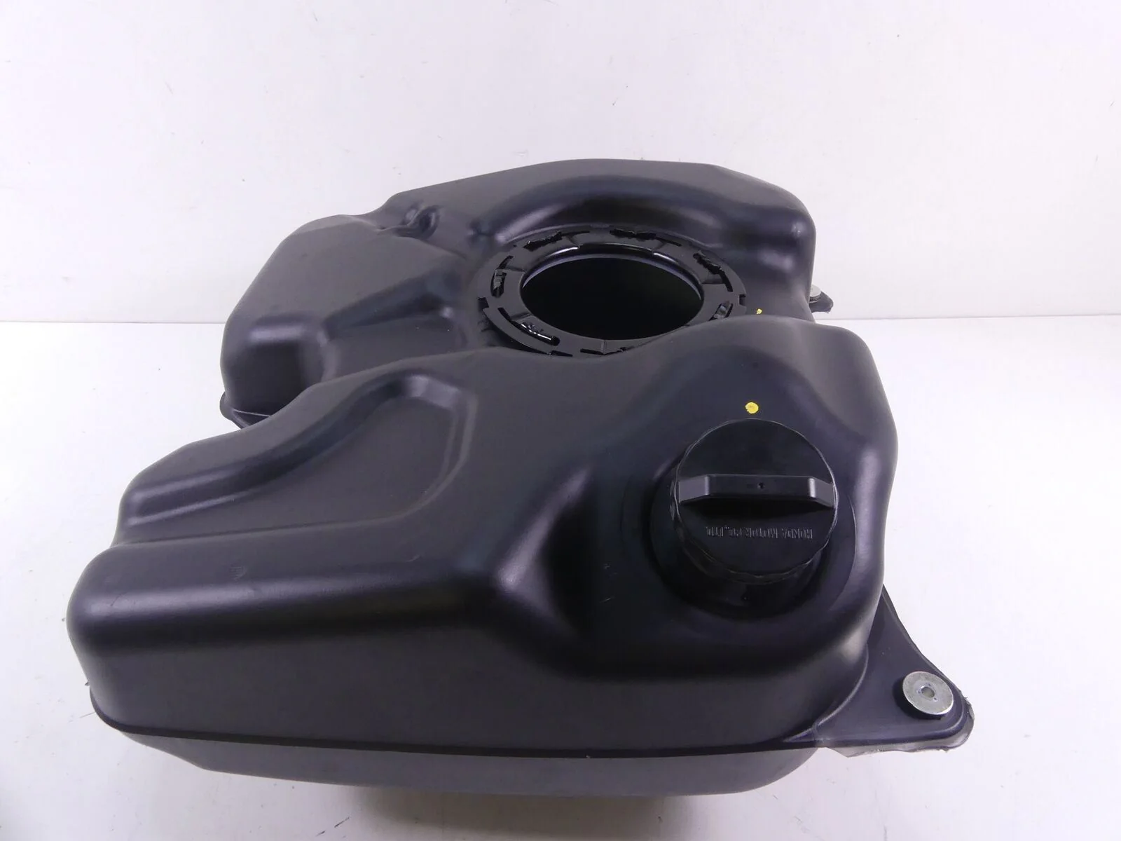 2019 Honda Talon SXS1000 S2X Fuel Gas Petrol Reservoir Tank 17510-HL6-A00 - Image 3