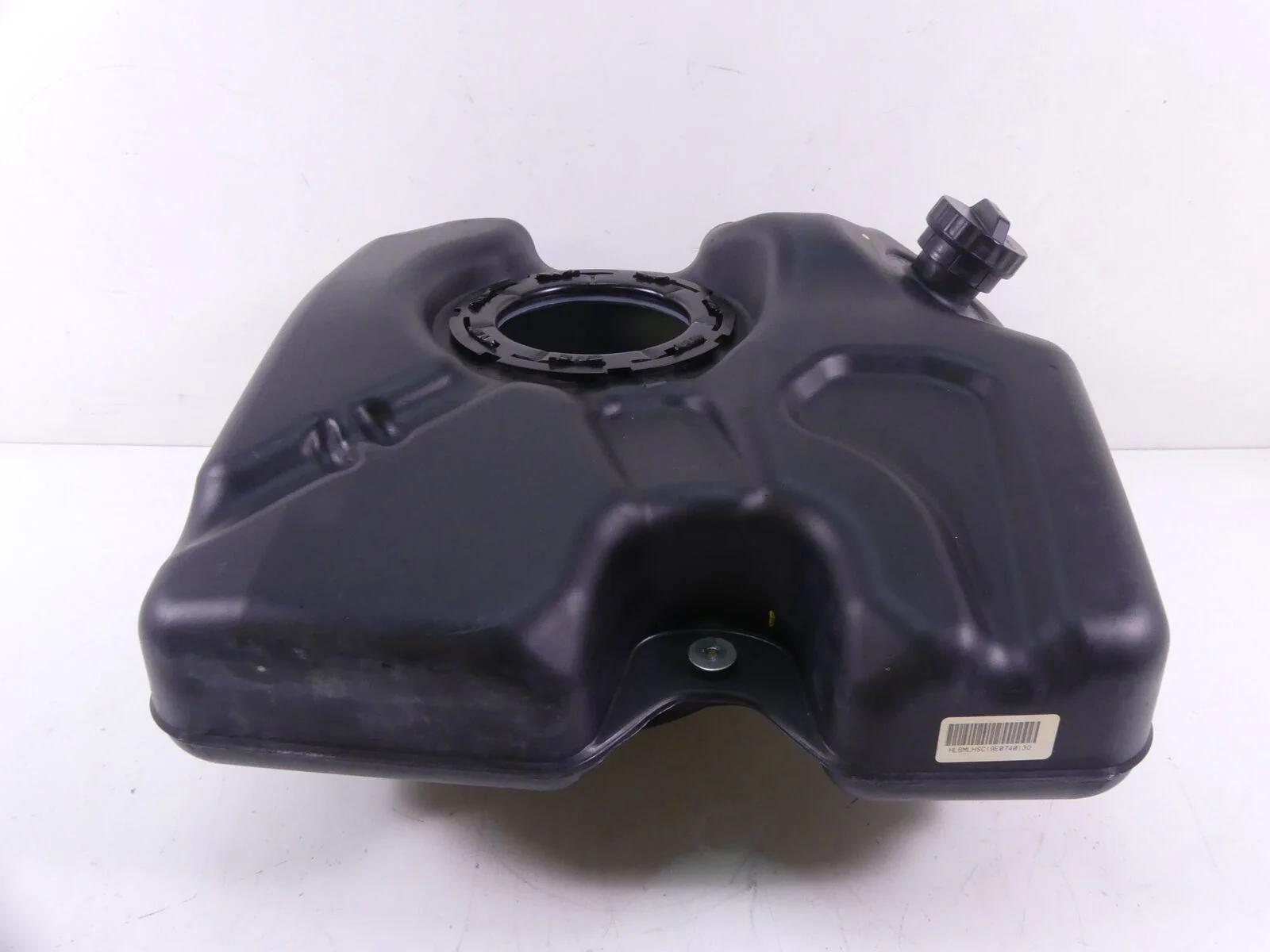 2019 Honda Talon SXS1000 S2X Fuel Gas Petrol Reservoir Tank 17510-HL6-A00 - Image 4