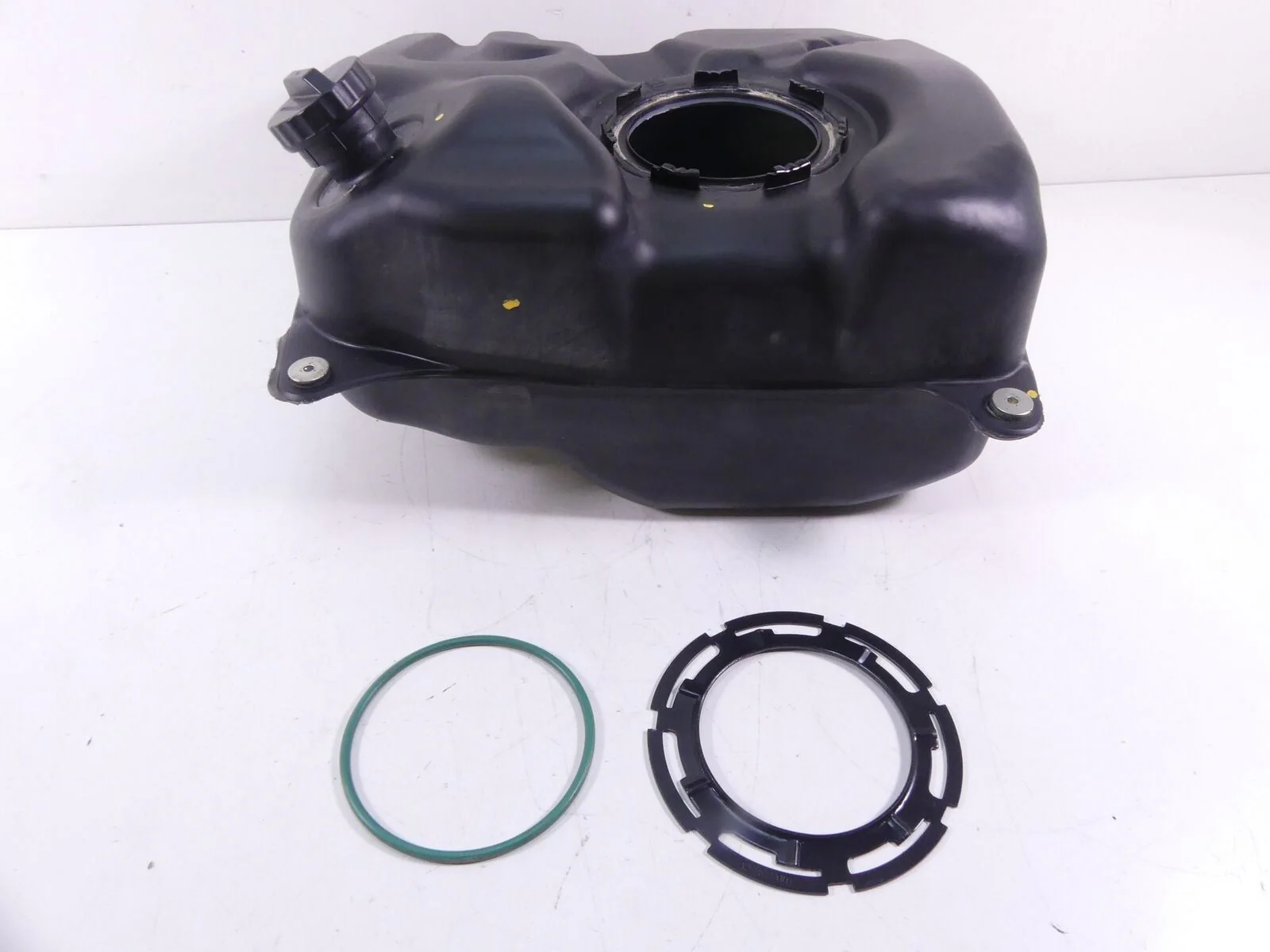 2019 Honda Talon SXS1000 S2X Fuel Gas Petrol Reservoir Tank 17510-HL6-A00 - Image 7