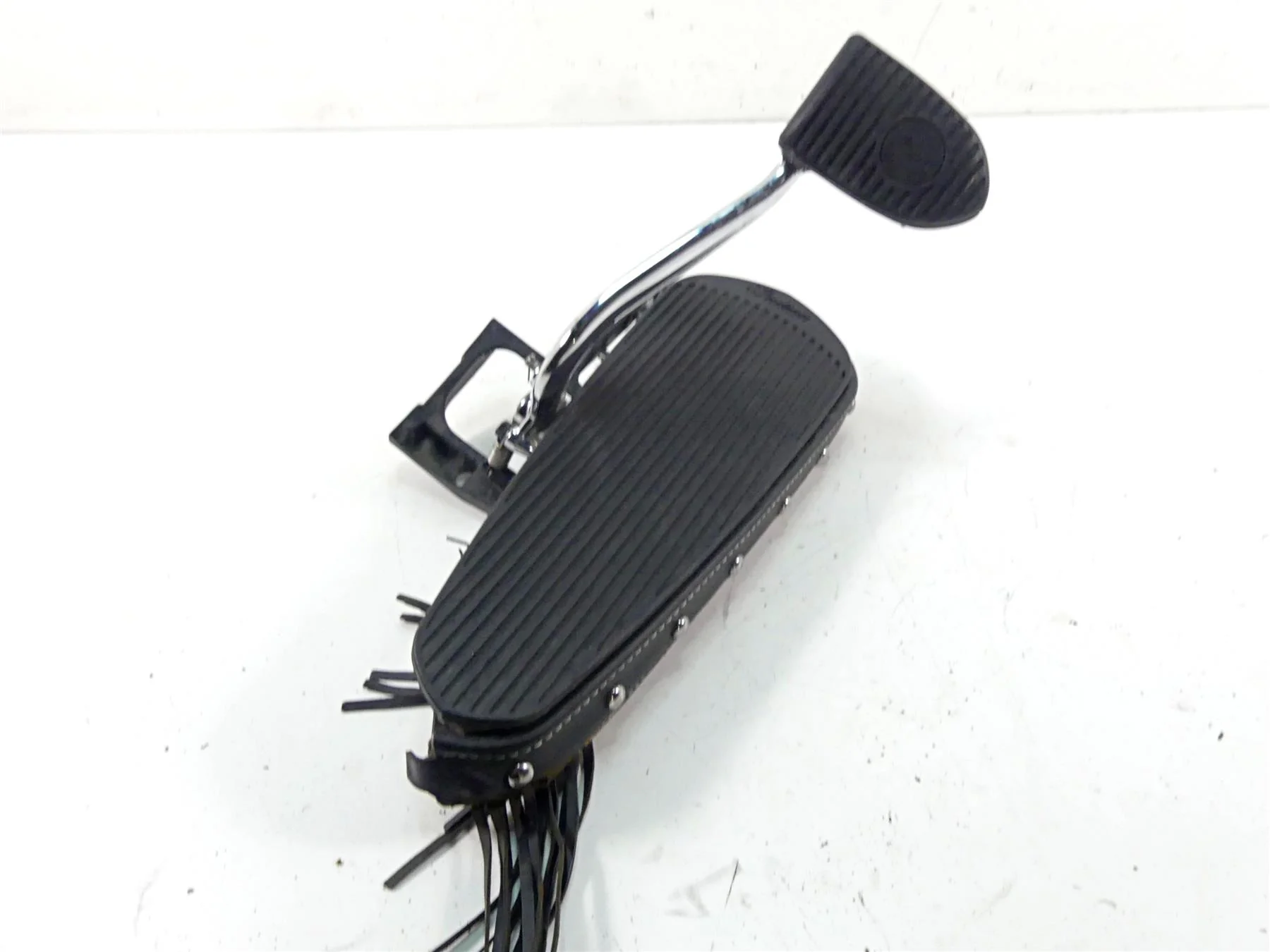 2019 Indian Chieftain Classic Right Floor Board + Brake Pedal 1019310 1023250 - Image 12