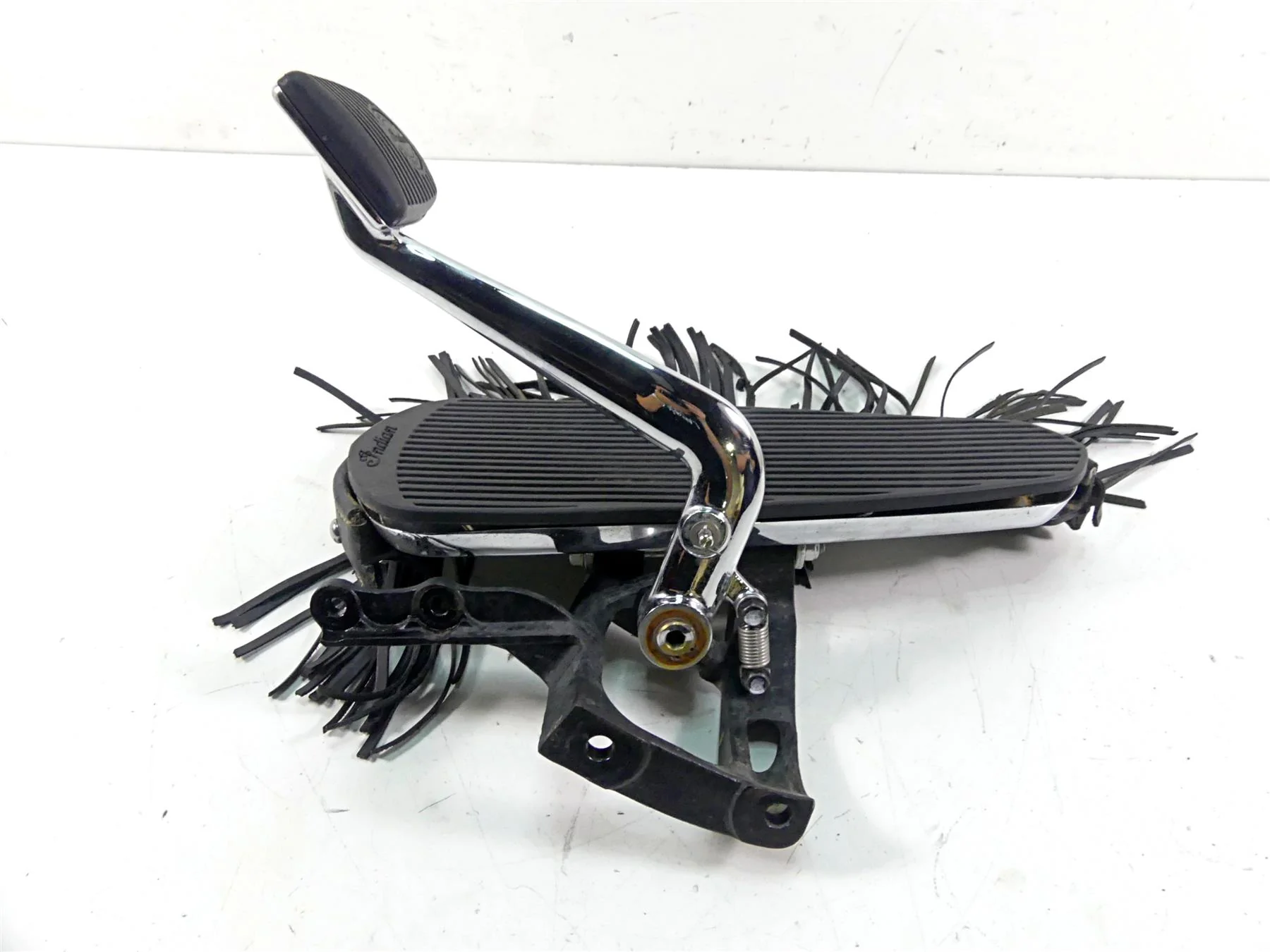 2019 Indian Chieftain Classic Right Floor Board + Brake Pedal 1019310 1023250 - Image 3