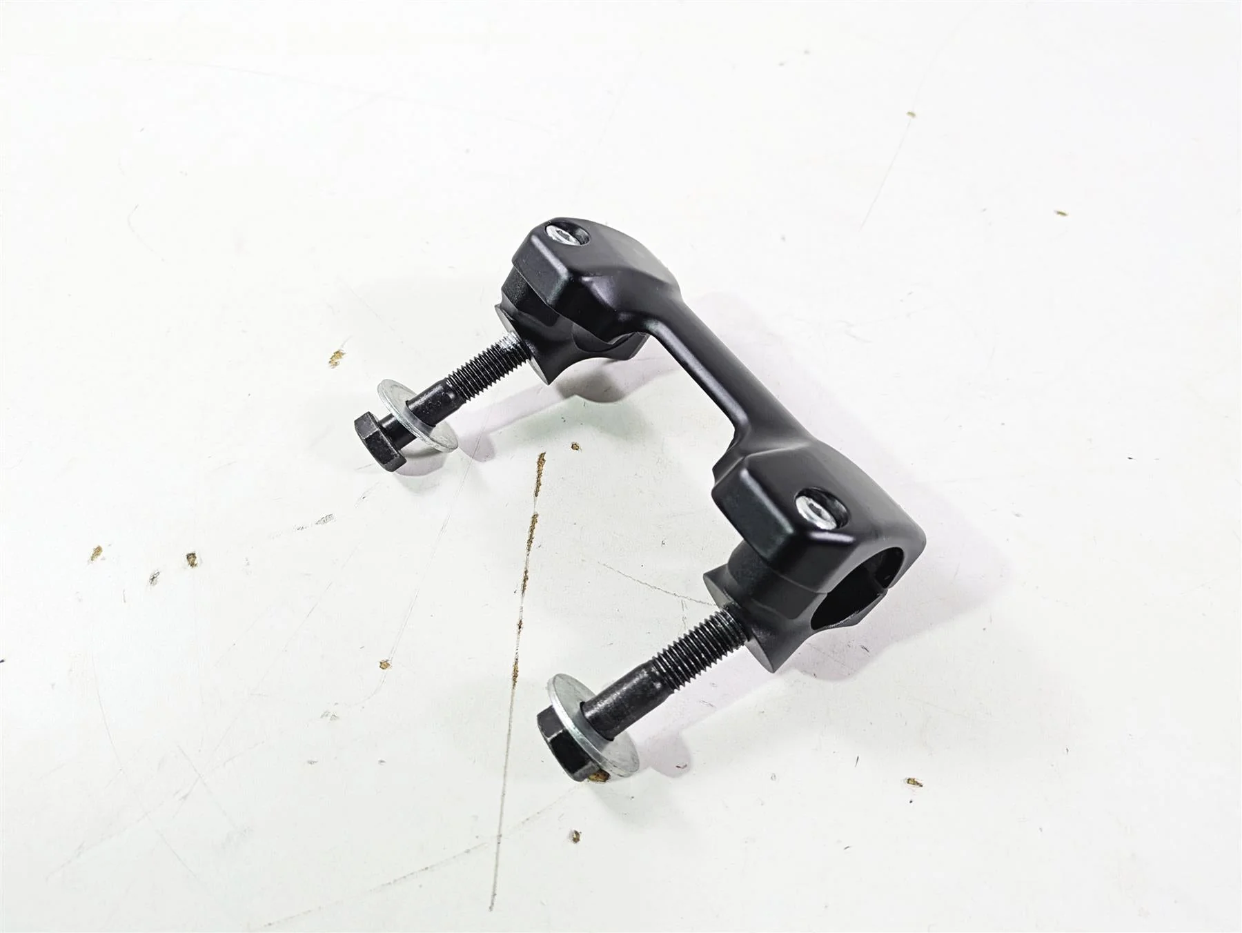 2019 Indian Chieftain Limited Black Handlebar Holder Risers 5139656 5639269 - Image 10