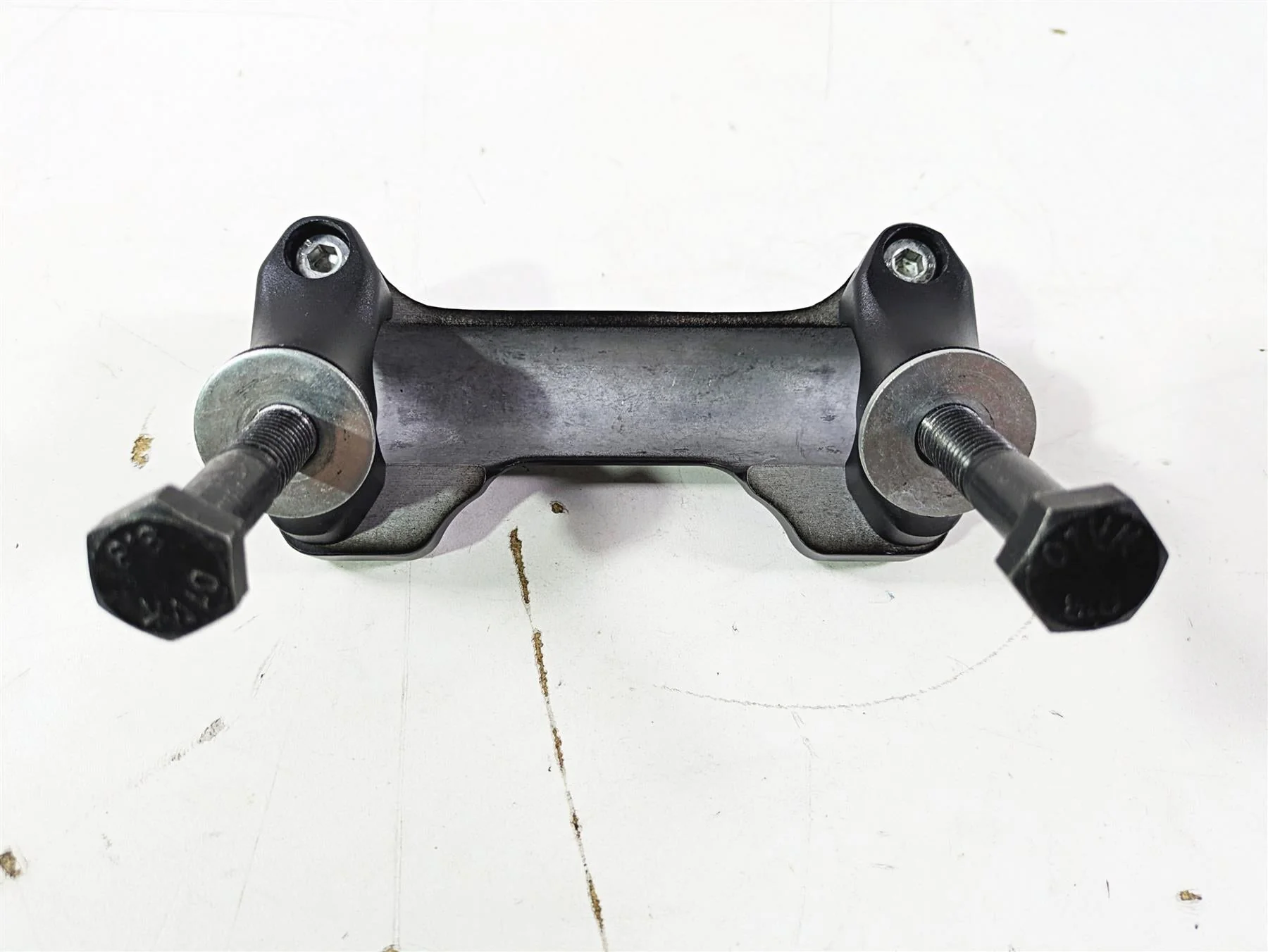 2019 Indian Chieftain Limited Black Handlebar Holder Risers 5139656 5639269 - Image 7