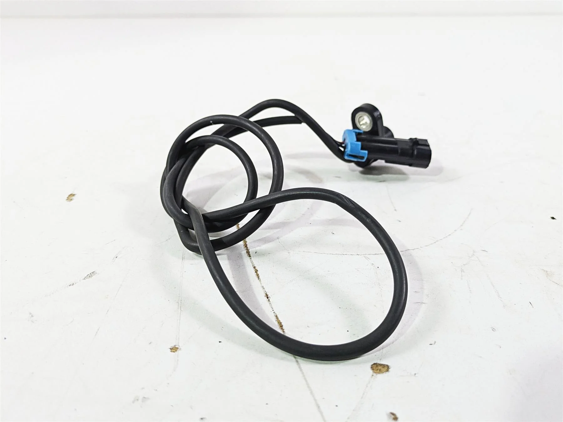 2019 Indian Chieftain Limited Front Abs Wheel Speed Sensor 4013251 - Image 3