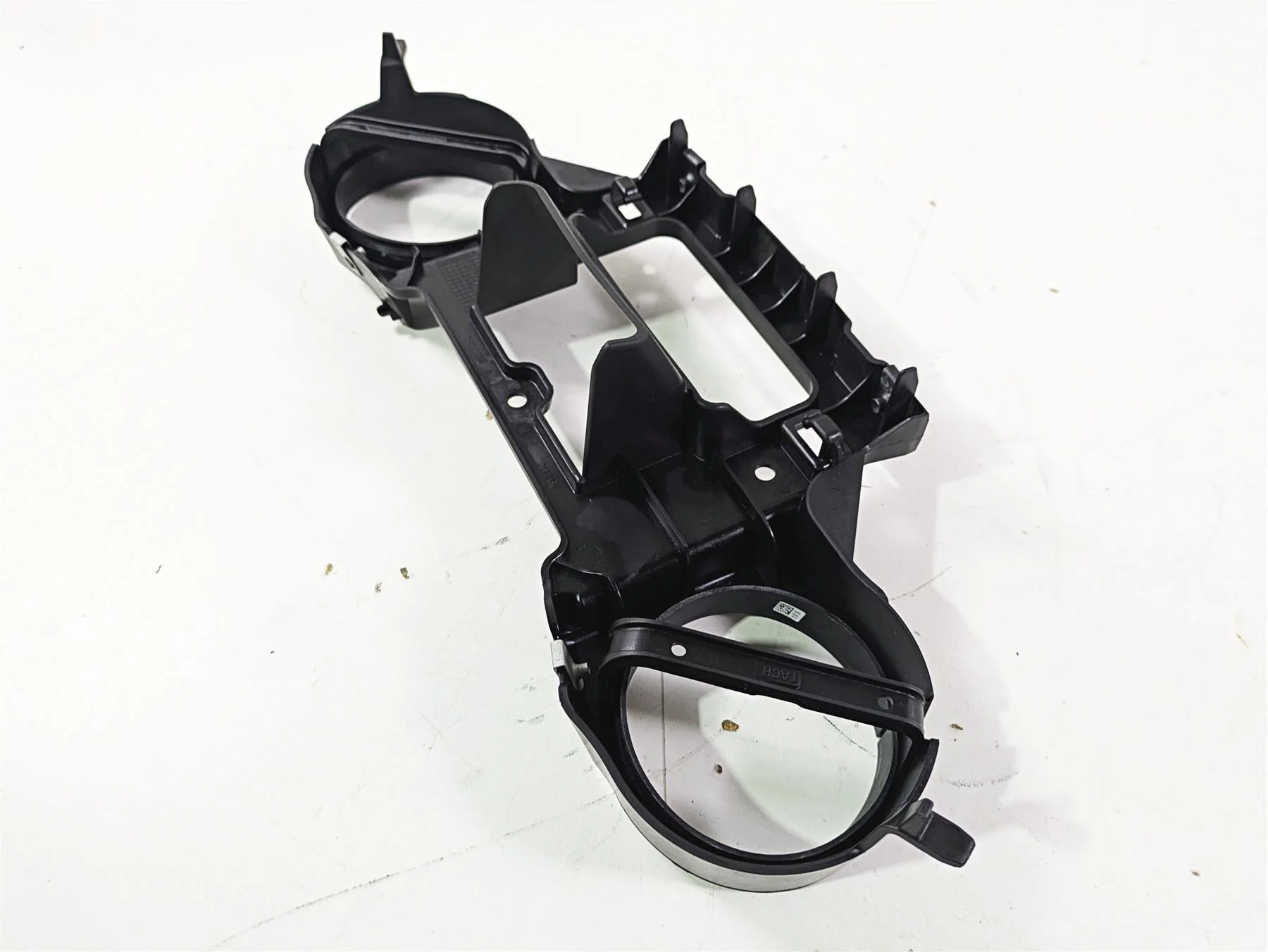 2019 Indian Chieftain Limited Front Inner Gauge Panel Dash Cover 5452783 - Image 8