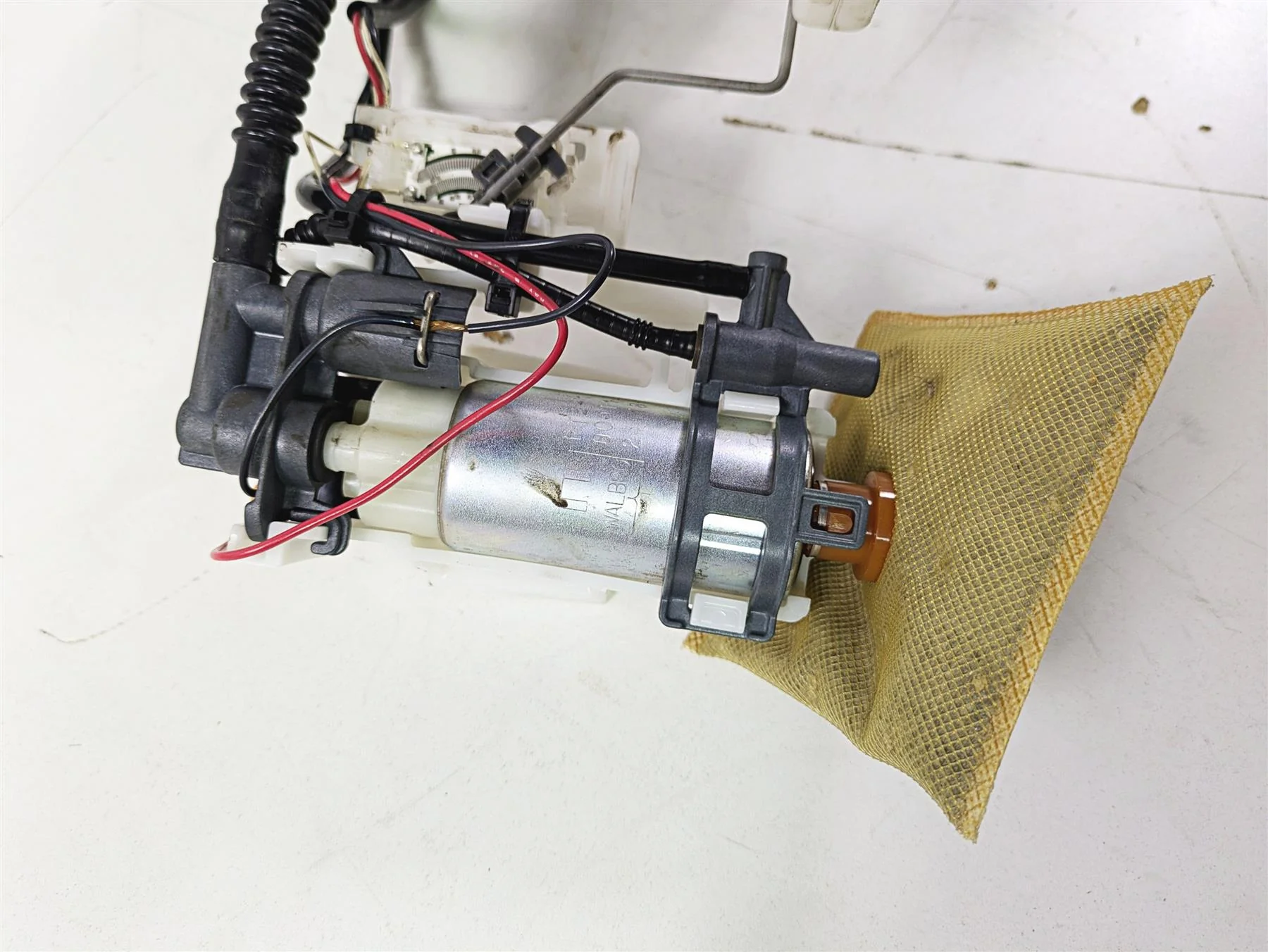 2019 Indian Chieftain Limited Fuel Gas Petrol Pump 9K Tested 2521374 - Image 12