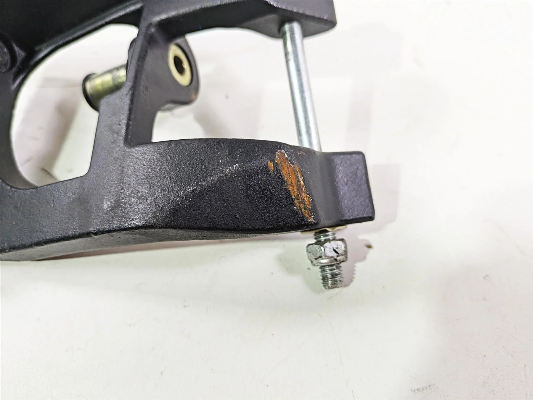 2019 Indian Chieftain Limited Left Floorboard Floor Board Mount 5138351-626 - Image 6