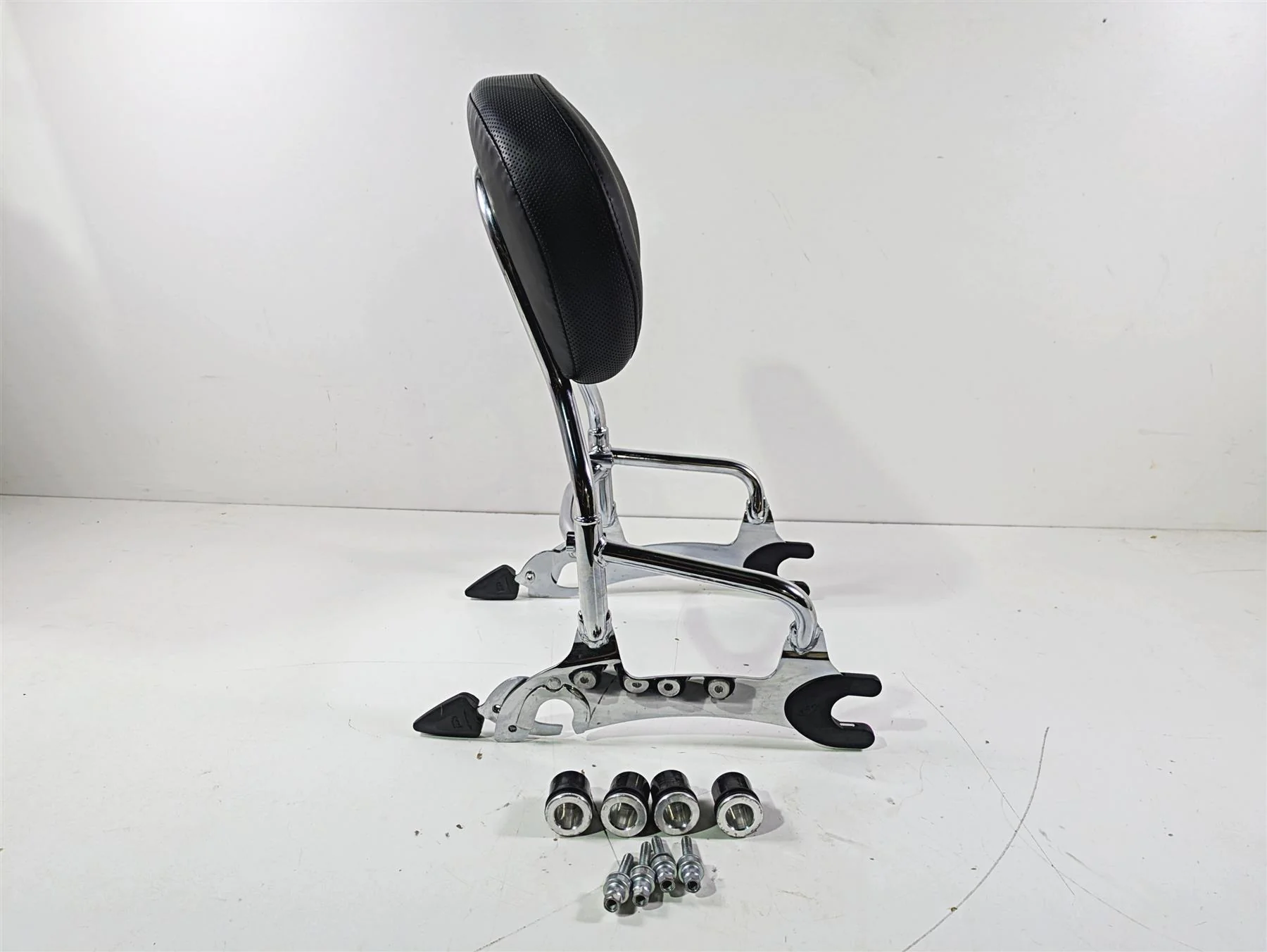 2019 Indian Chieftain Limited Rear Backrest Sissy Bar Quick Release 2884186