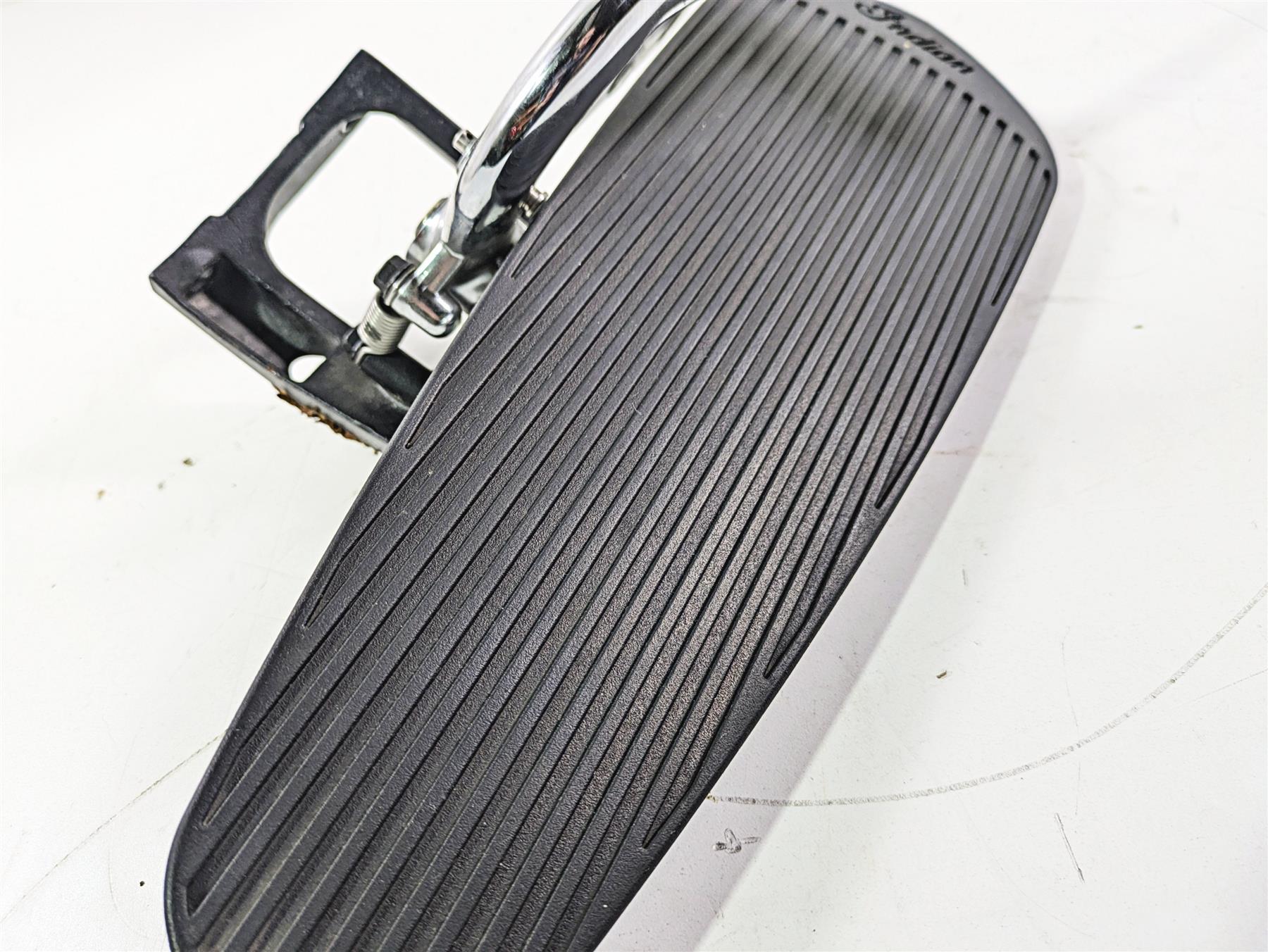 2019 Indian Chieftain Limited Right Floor Board & Brake Pedal  5141001 1023251 - Image 10