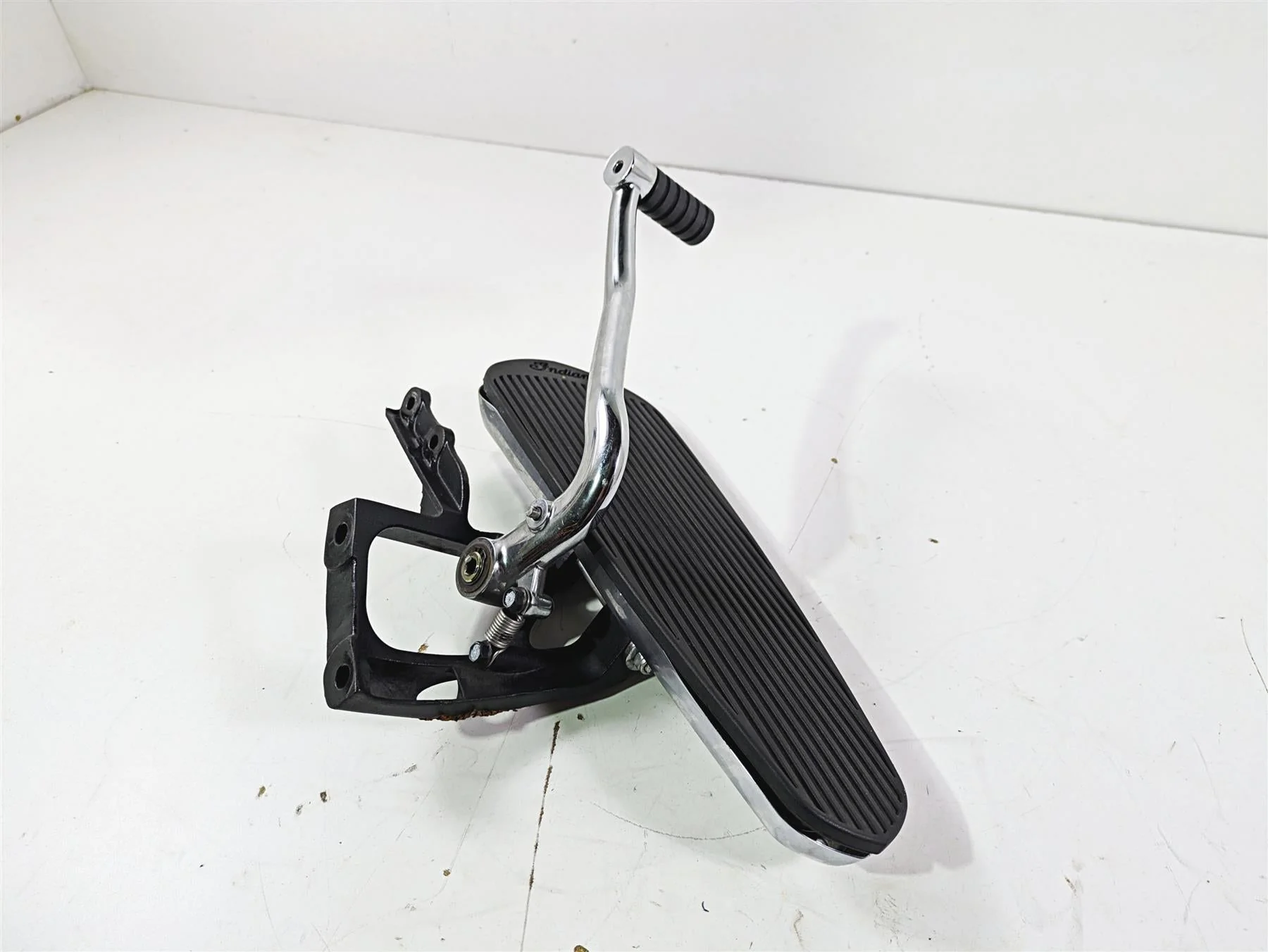 2019 Indian Chieftain Limited Right Floor Board & Brake Pedal  5141001 1023251 - Image 11