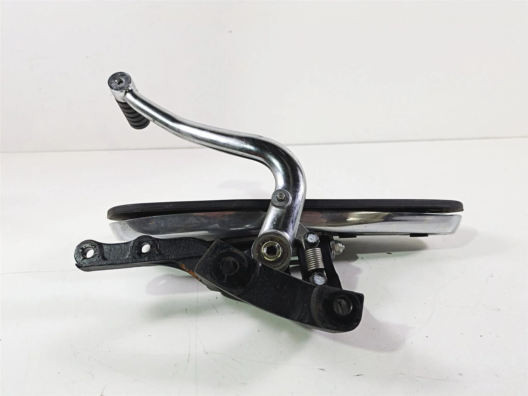 2019 Indian Chieftain Limited Right Floor Board & Brake Pedal  5141001 1023251 - Image 4