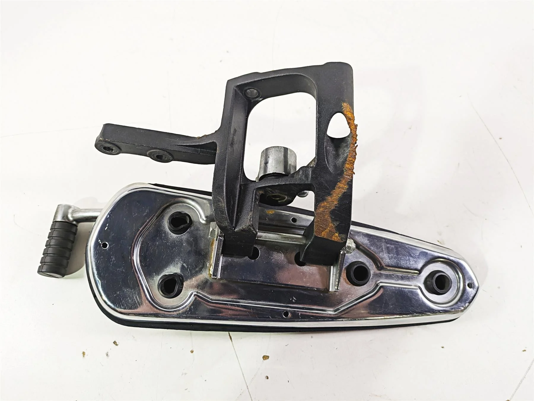 2019 Indian Chieftain Limited Right Floor Board & Brake Pedal  5141001 1023251 - Image 6