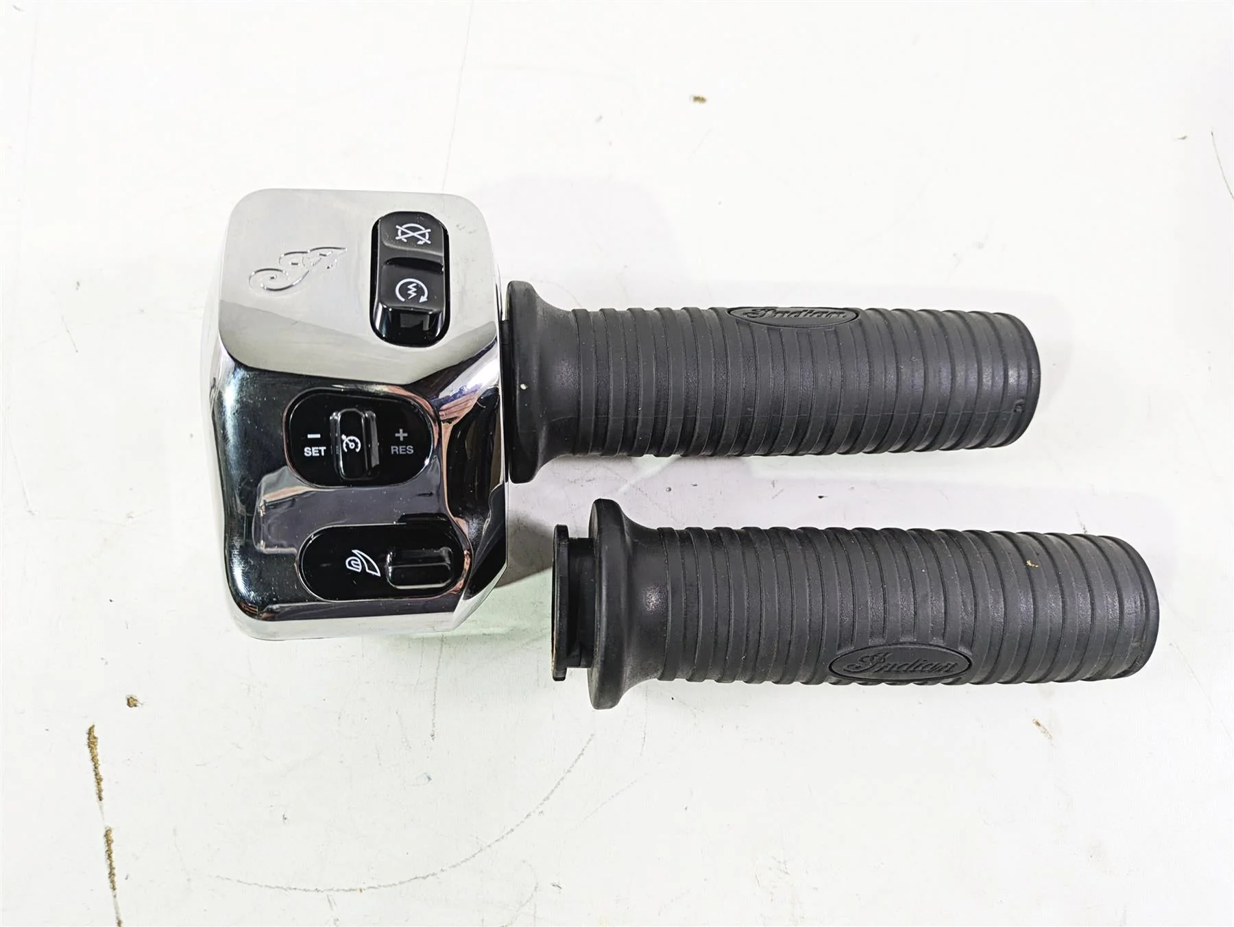 2019 Indian Chieftain Limited Right Hand Control Switch Cruise 4018445
