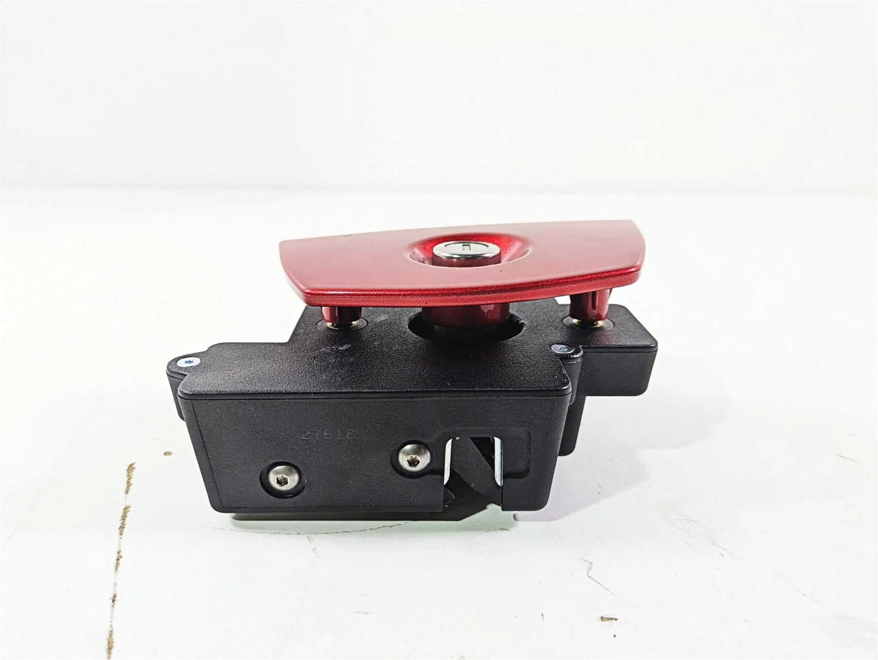 2019 Indian Chieftain Limited Right Saddlebag Lock Unit Module 4017838 - Image 2