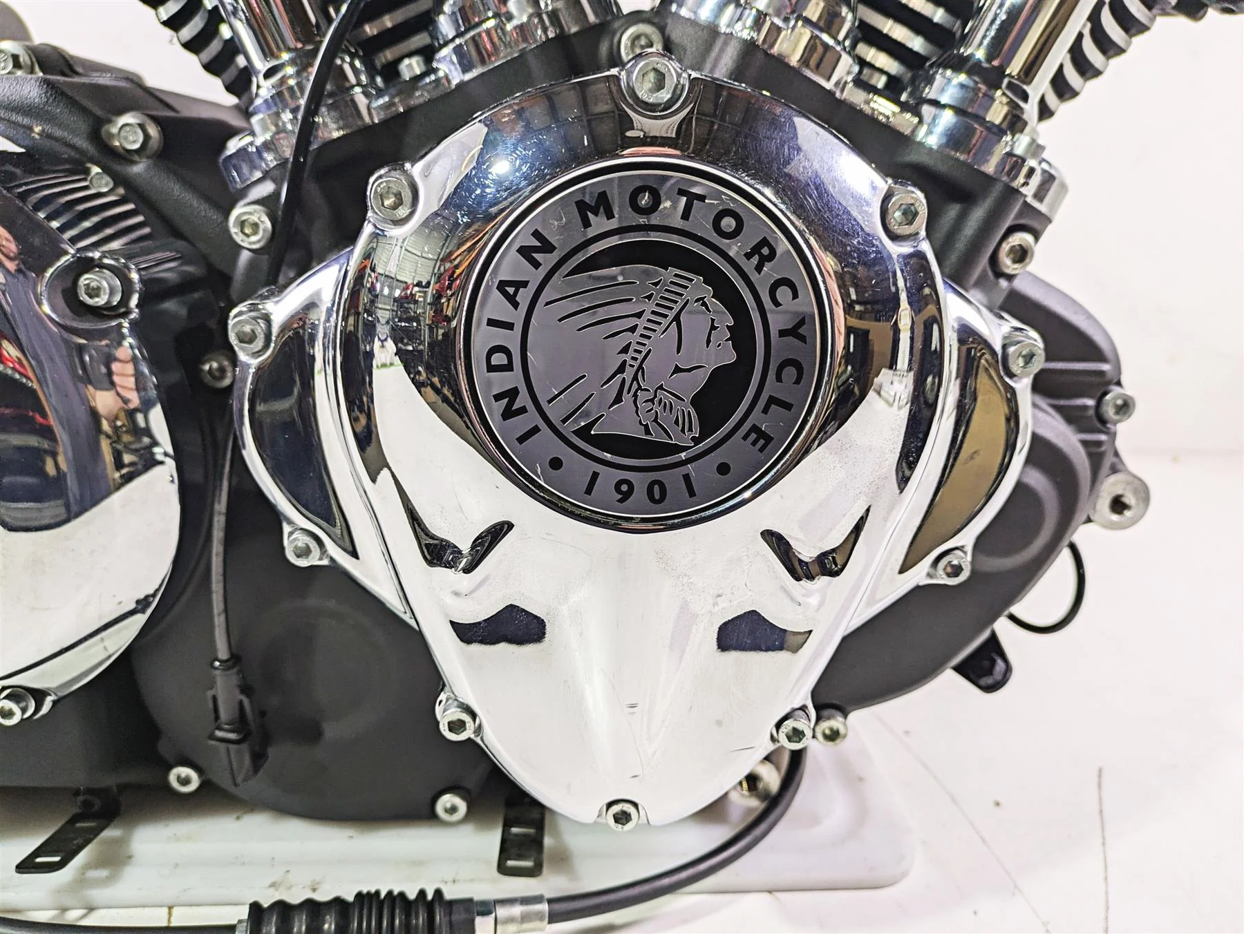 2019 Indian Chieftain Limited Runnin Thunder Stroke 111 Engine Tranny 8k 2208414 - Image 5